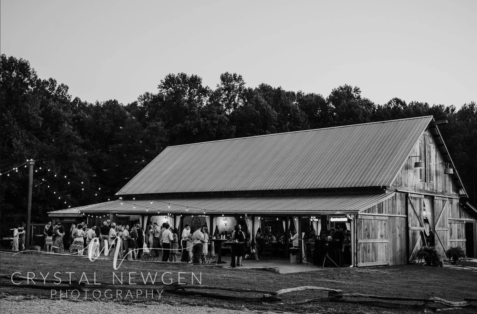 Wedding Venue in North Deep South Farm Mountain Barn Venue