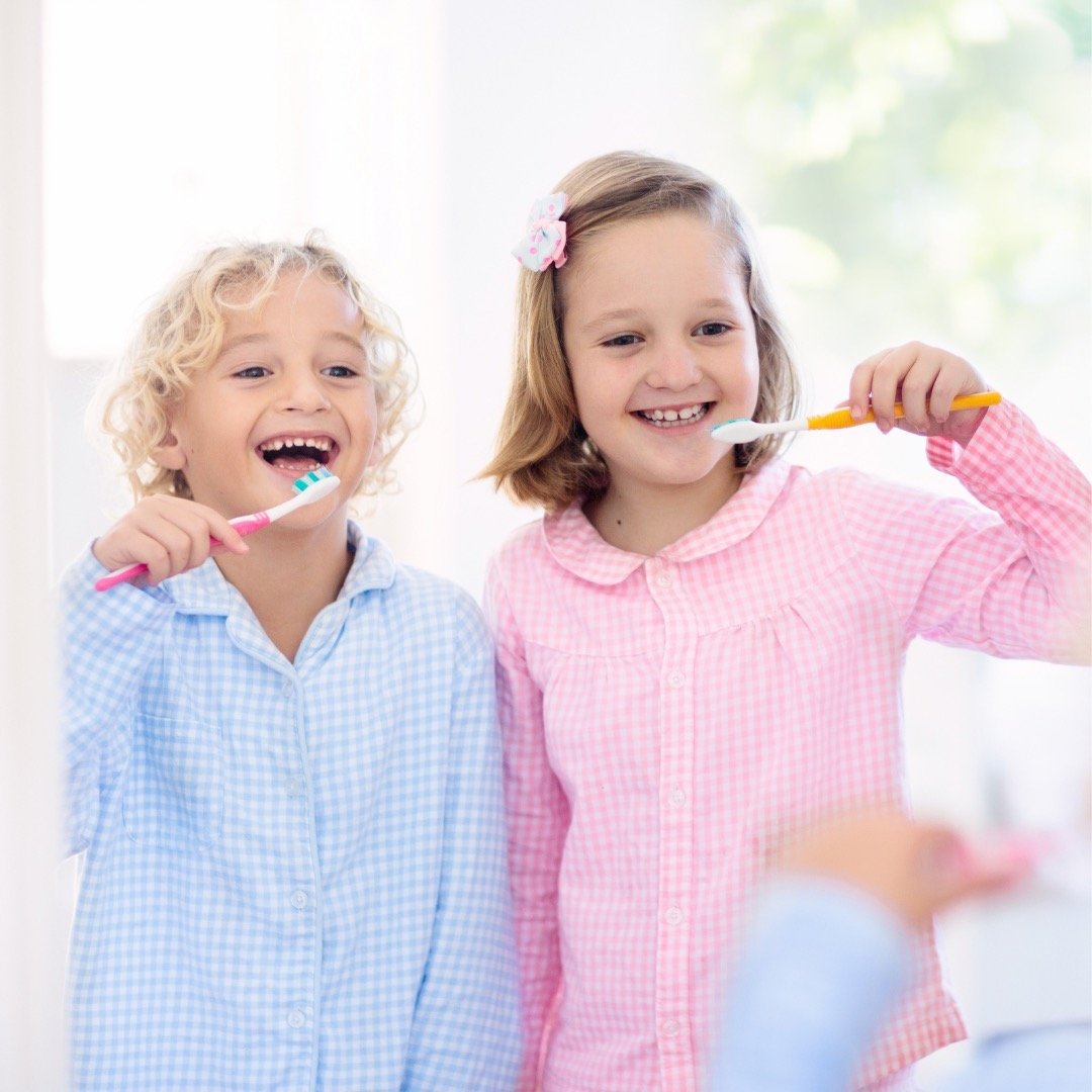 Brushing your teeth together before a checkup with us is twice as much fun! 👦🏼👧🏼

Call today to schedule your littles 6 month cleaning or new patient appointment! 

📲 661-327-7541 
📧 hello@kernkidsdental.com

#kernkidsdental #kidsdentistry #bak