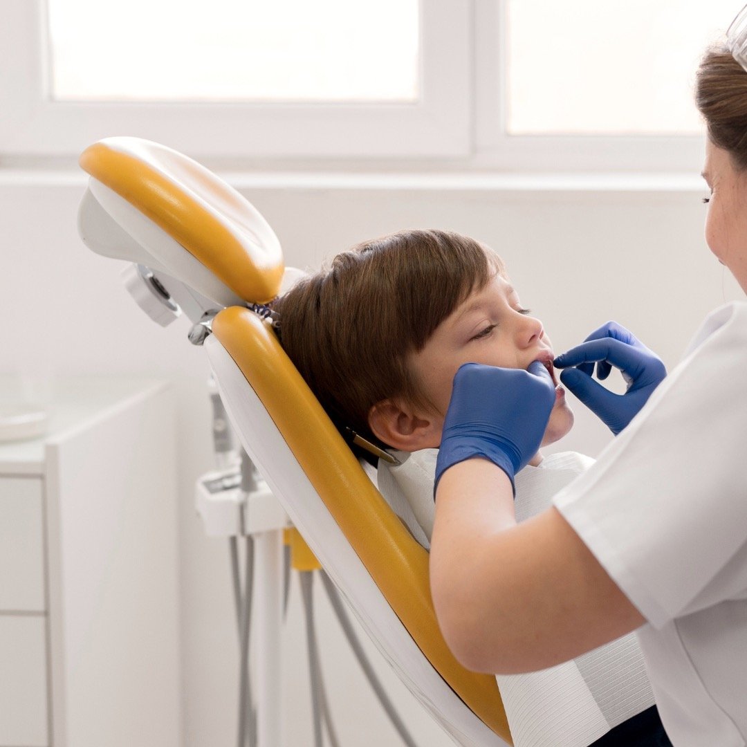 Your child should visit the dentist as needed ✅

Monitoring your child's oral health and if there are no immediate issues, scheduling a preventive appointment every six months or two appointments per year is typically recommended.🦷✨

Our patients en