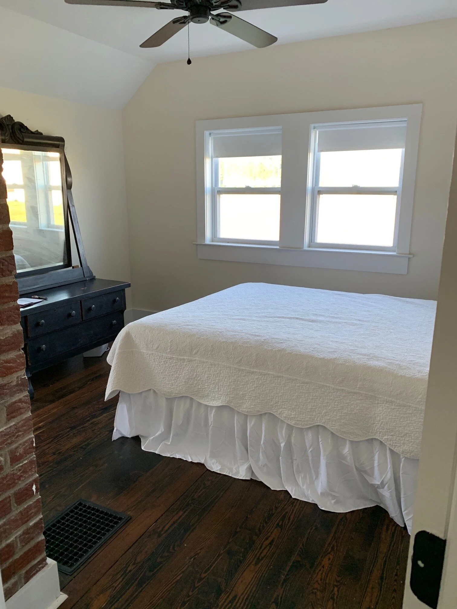 up west bed new.jpg