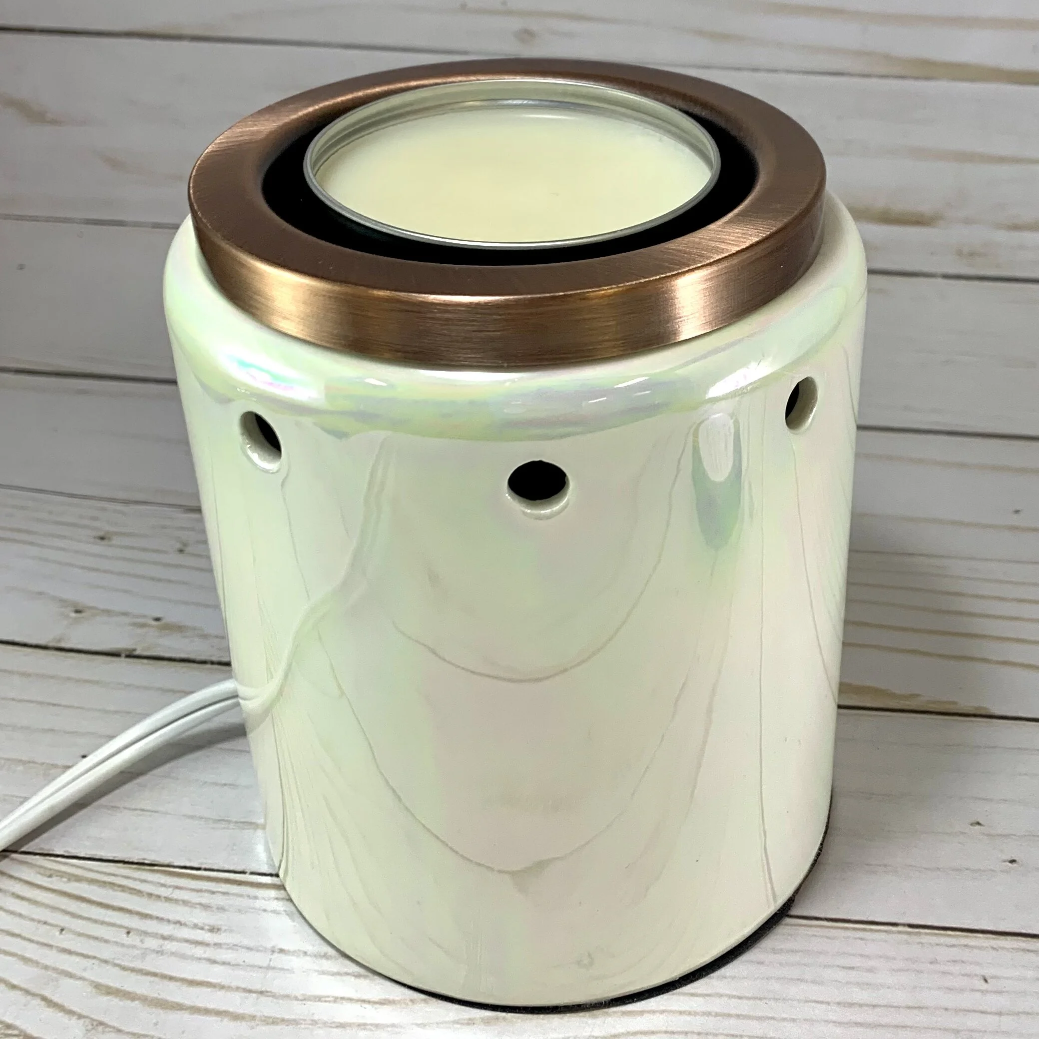 F0D08F9F-E771-41D2-B168-809E7E03BC1B