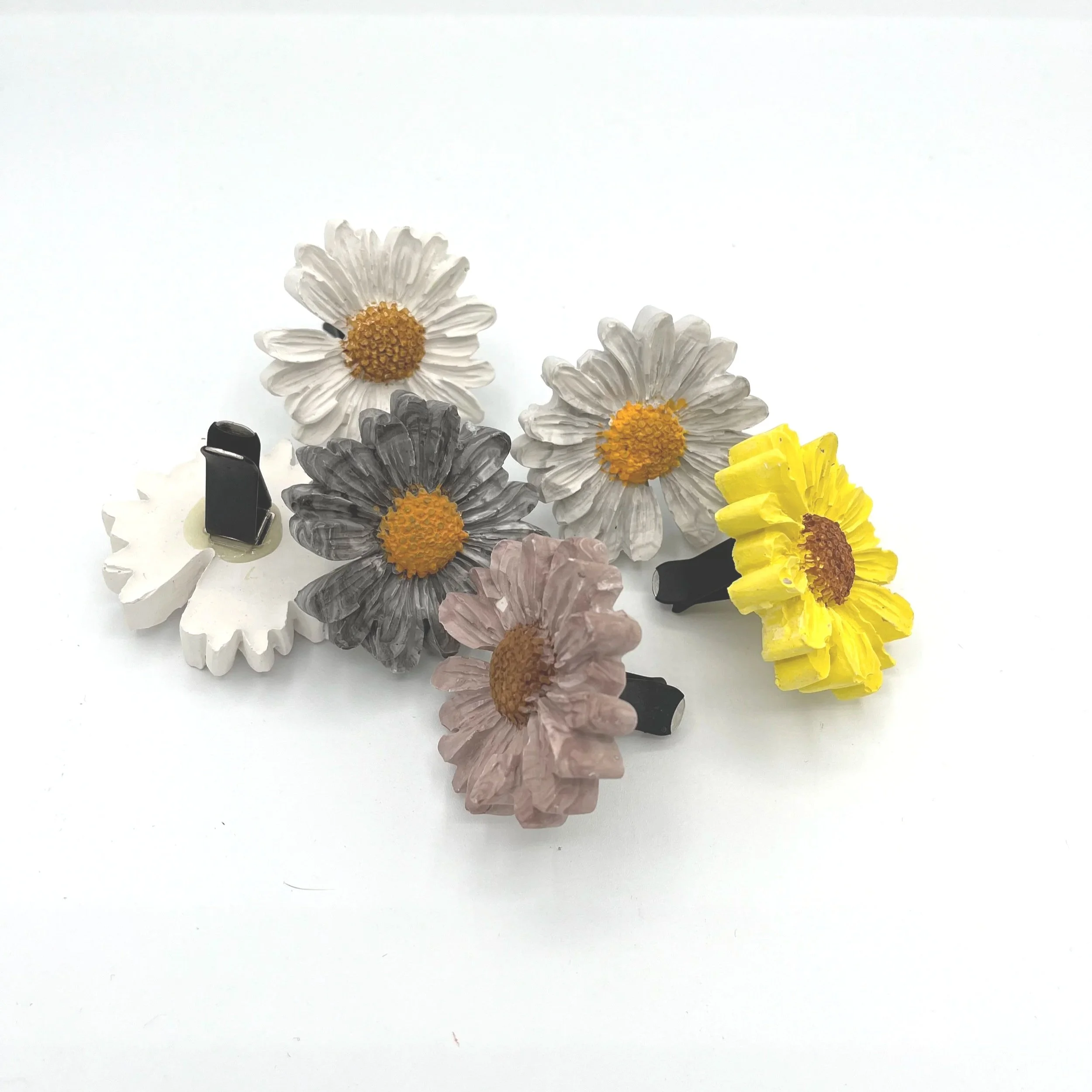 Daisy Vent Clip Decoration
