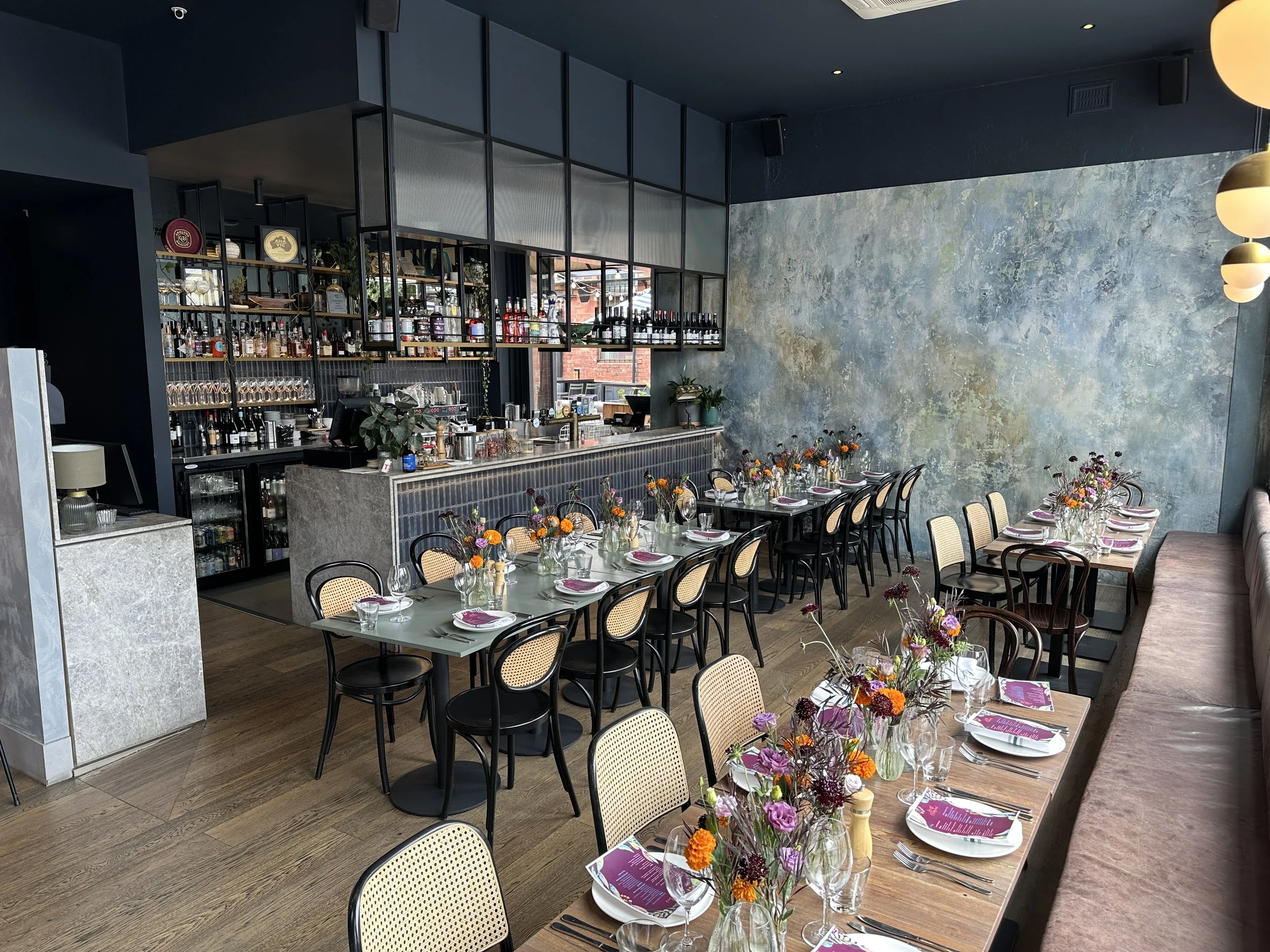 Front_Bar_SitDown_tableSetUp.JPG