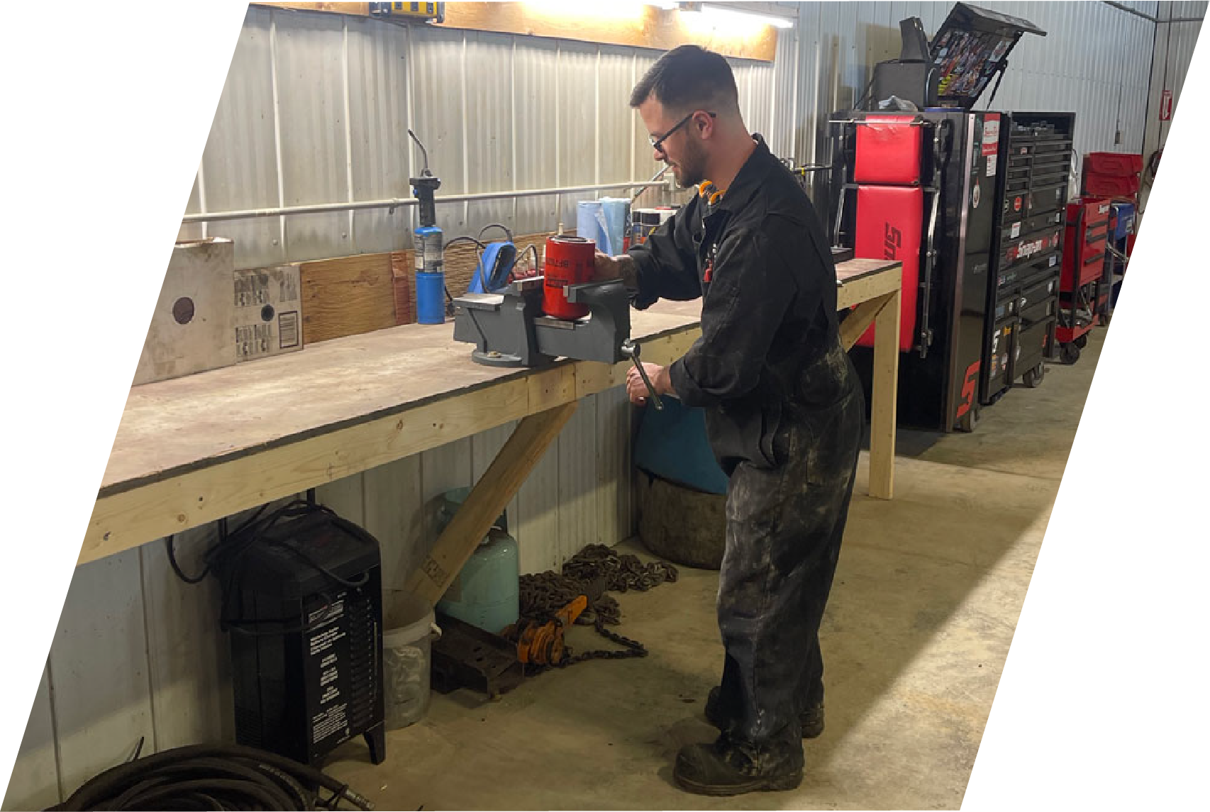 Services Heavy Duty Mechanic + Concrete Pumping + Snow Removal