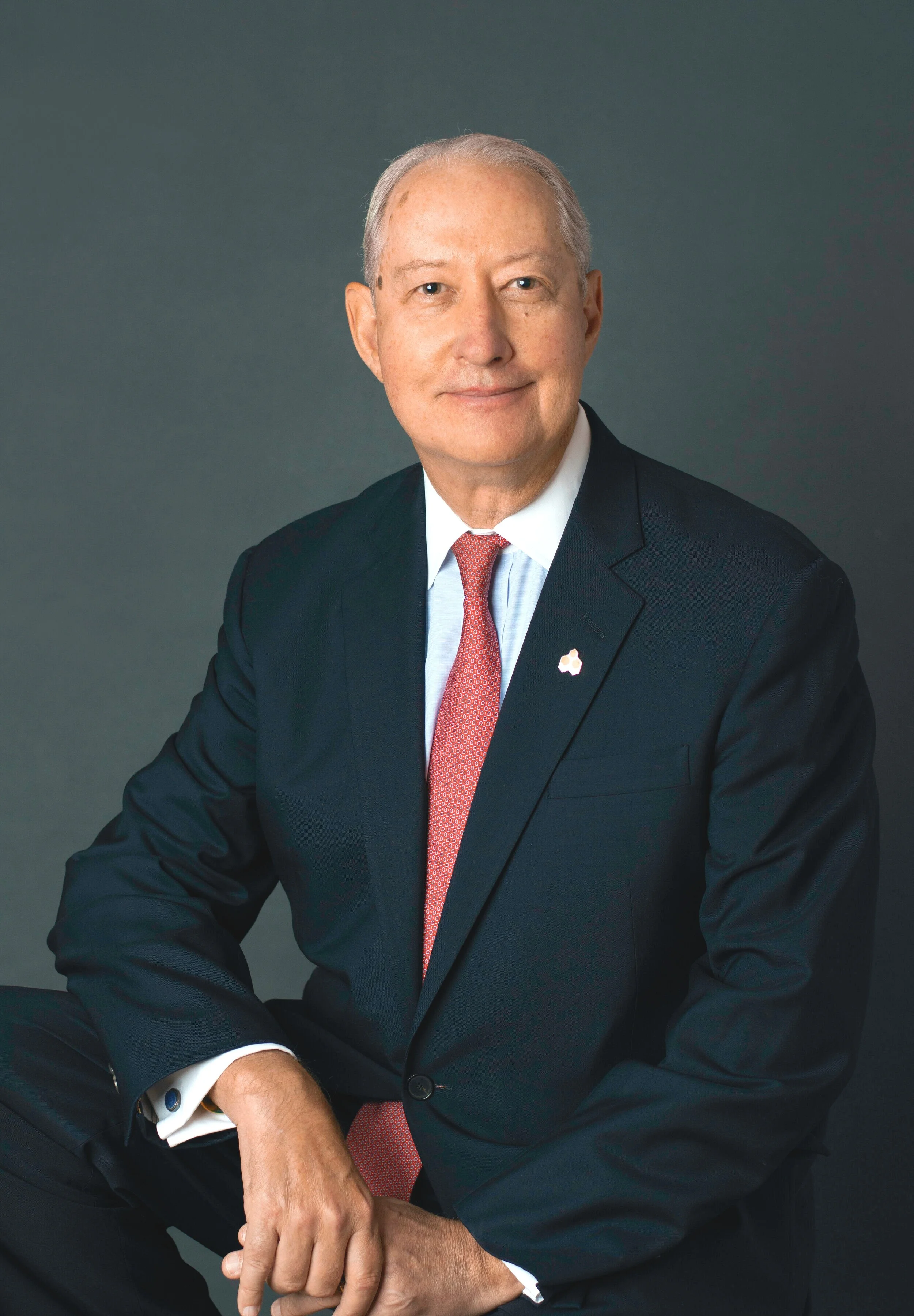 t.davidow.headshot.jpg
