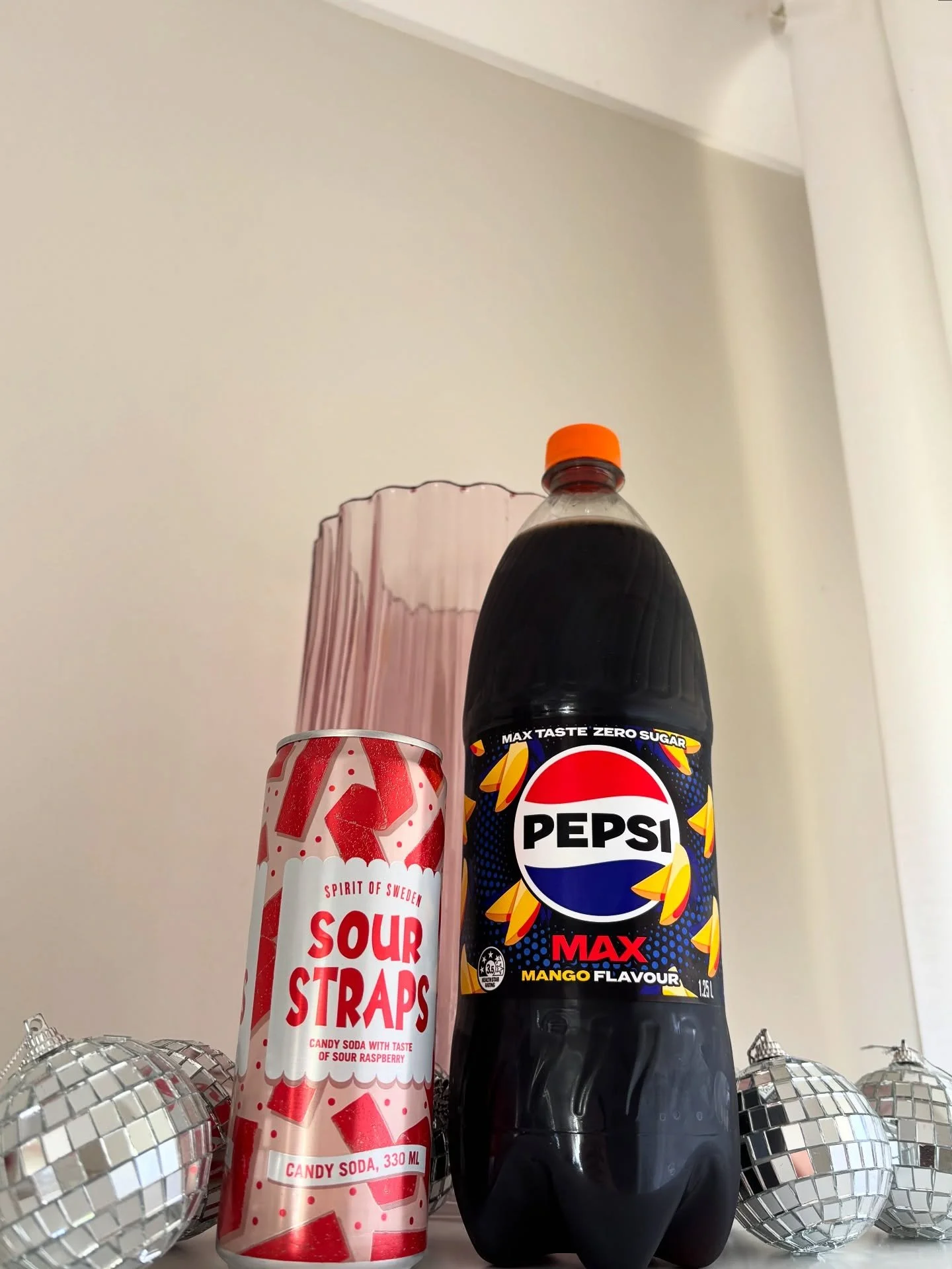 NEW TRY IT LIVE 🥤🥭 shout out to Producer @rachel_bolt for the suggestion!! listen to our latest ep &lsquo;absolute chaos&rsquo; (225) wherever you get your podcasts, or check the link in our bio 🔗 to hear our review! 

BUT WAIT !!! It&rsquo;s a DO