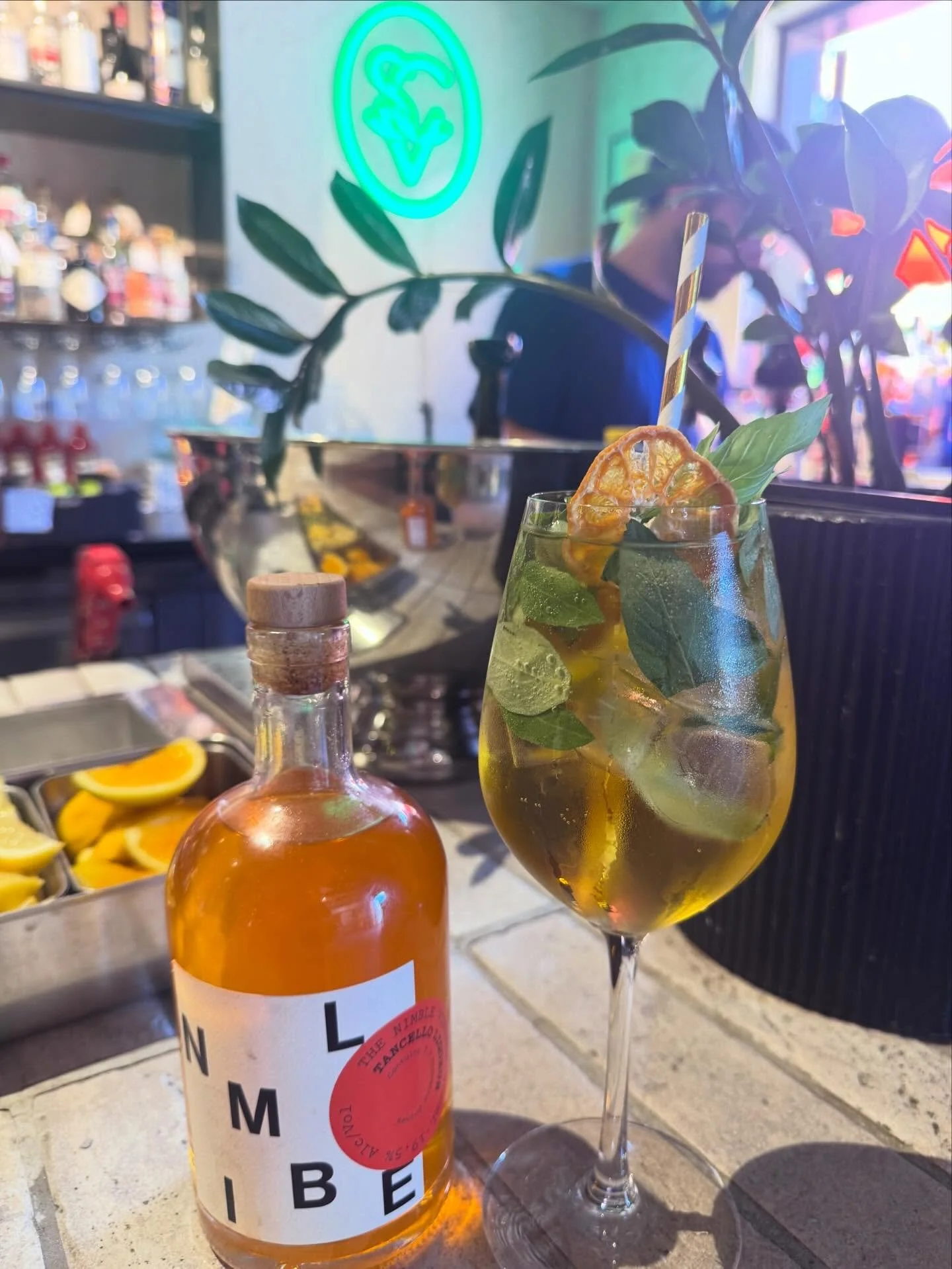 Tangello Spritz 

@thenimblevintner Tancello
Tequila 
Prosecco
Thai basil 🌿