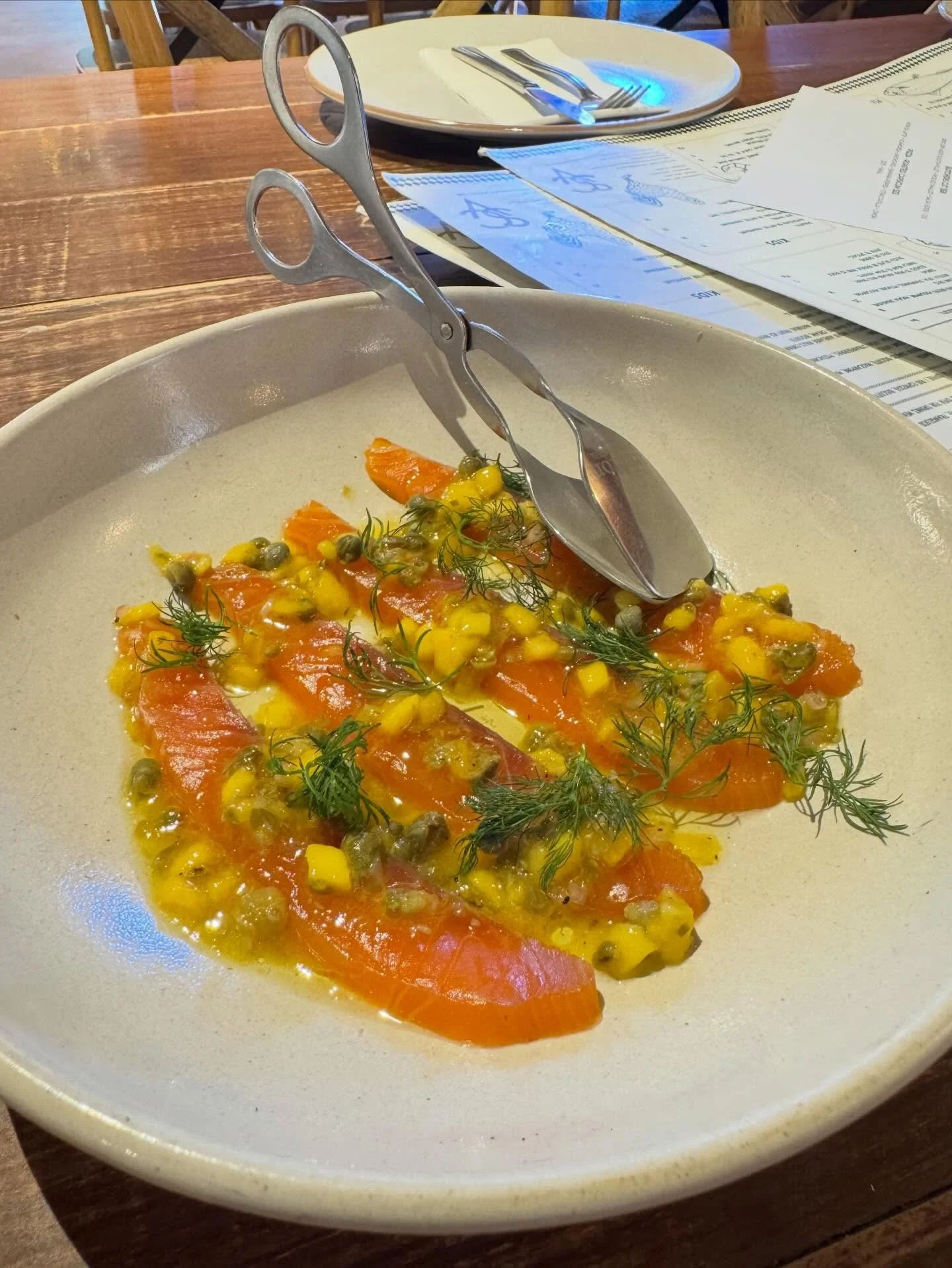 Gin cured Salmon 
Mango caper salsa 
Roe
Orange