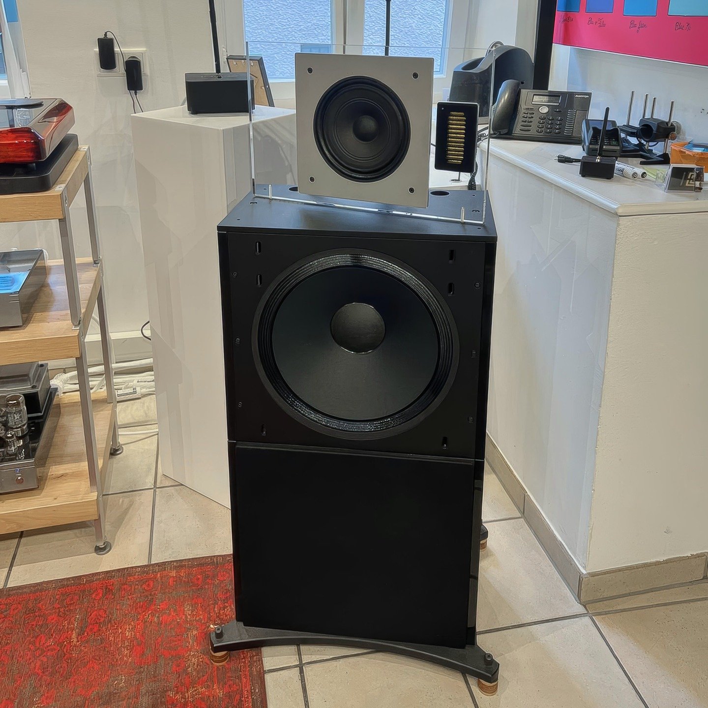 .
Today, Friday 27.6. and tomorrow, Saturday 28.6.25 at Fastaudio in Stuttgart!

Why reference? If you have never heard the CHICAGO, you should do so as soon as possible. You have definitely never heard a more open and authentic reproduction.

Quote: