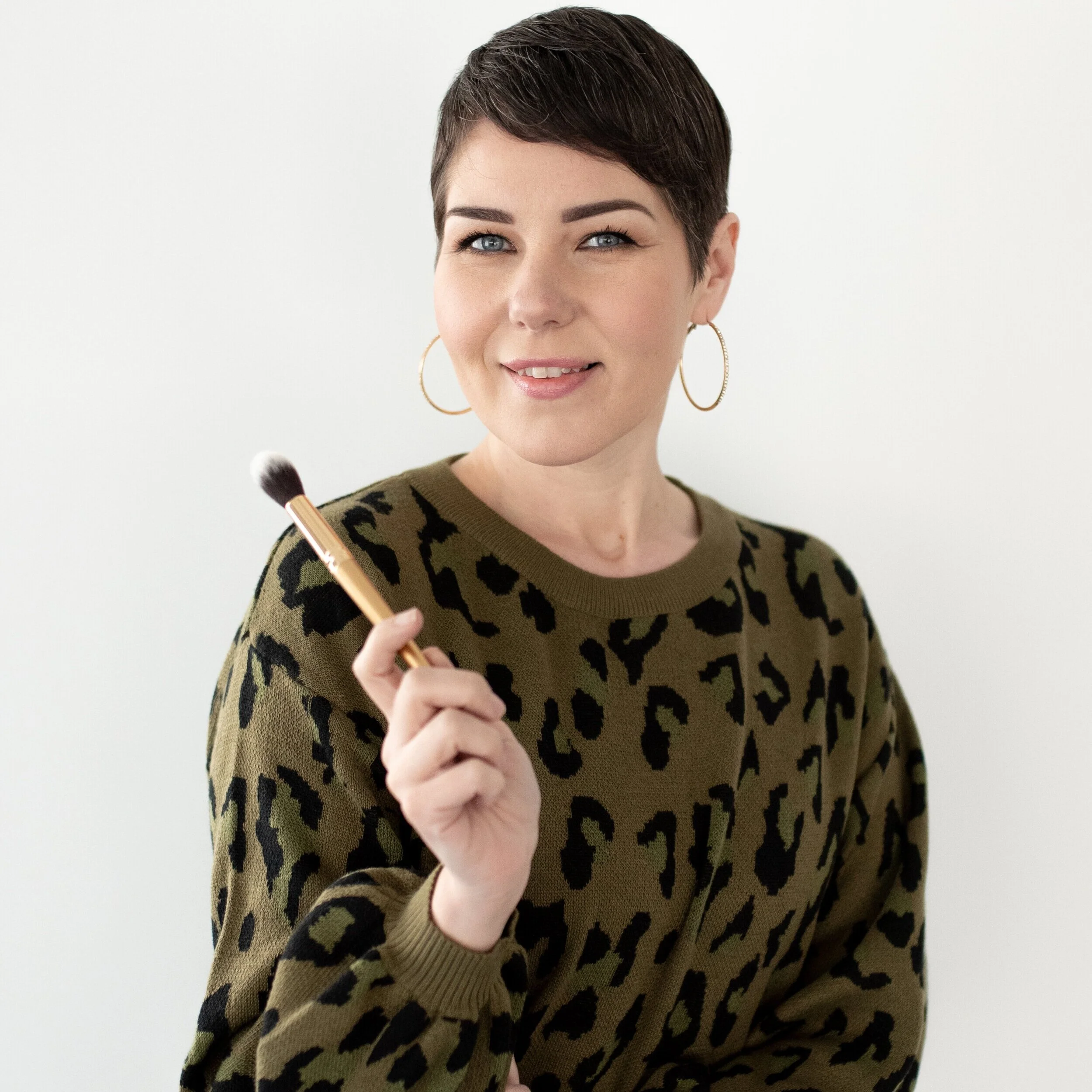 About — KIM CLAY - COLORADO SPRINGS MAKEUP ARTIST