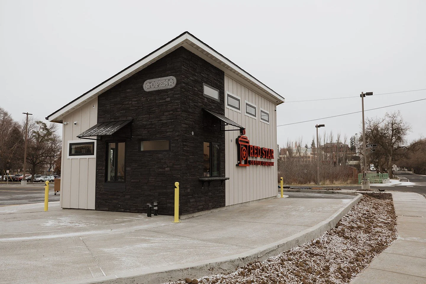 🤩 The wait is finally over ☕️✨ WE ARE OPEN!⁠
We&rsquo;re so excited to welcome you to the brand new Red Star!⁠
📍 880 W 3rd Street -- all your favorites are here, plus some new drinks and specials we can&rsquo;t wait for you to try.⁠
Come say hi and