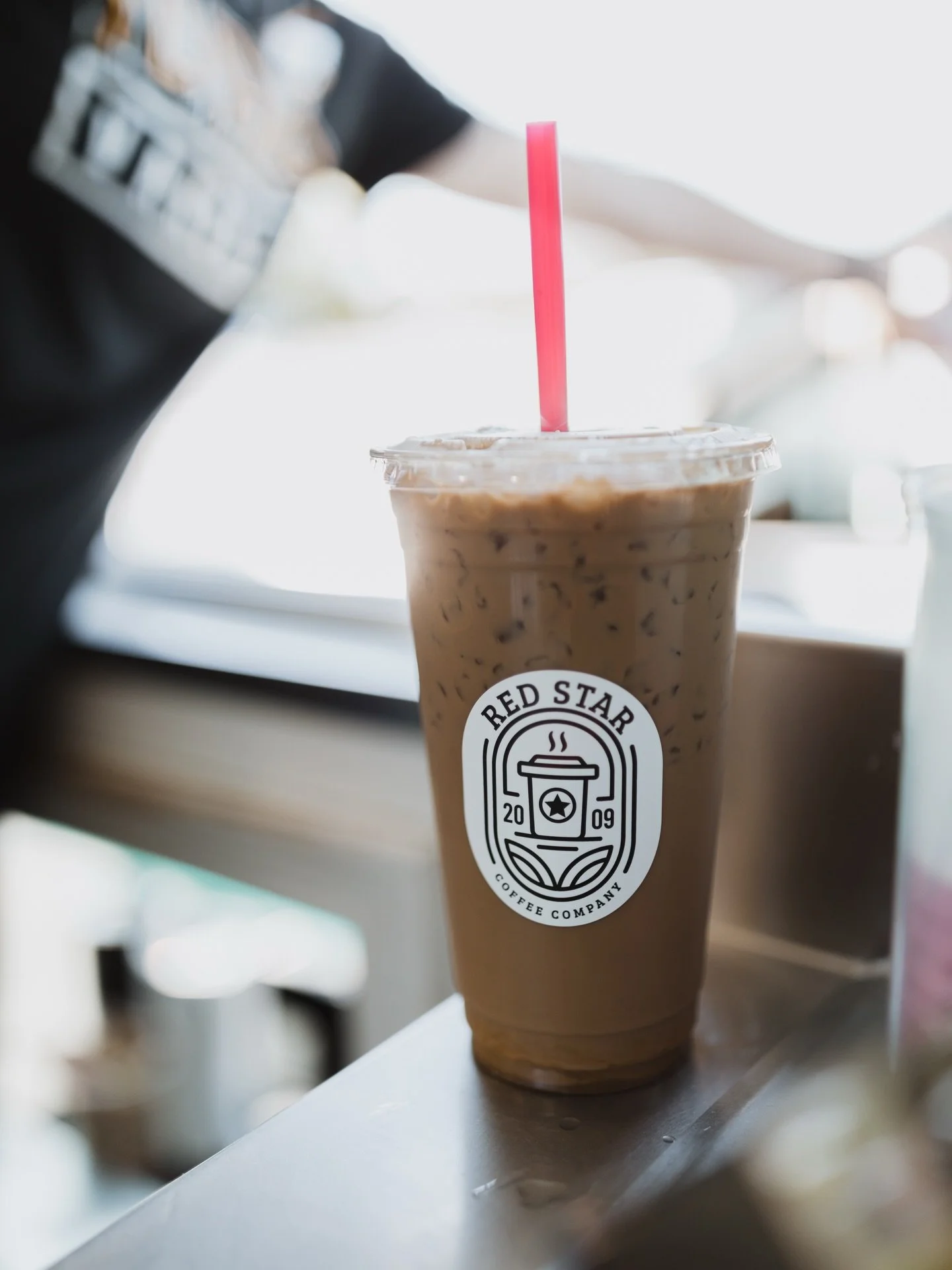 Lunch plans = handled 🤝
Polish sausage bagel dog + your favorite drink
See you soon ☕️