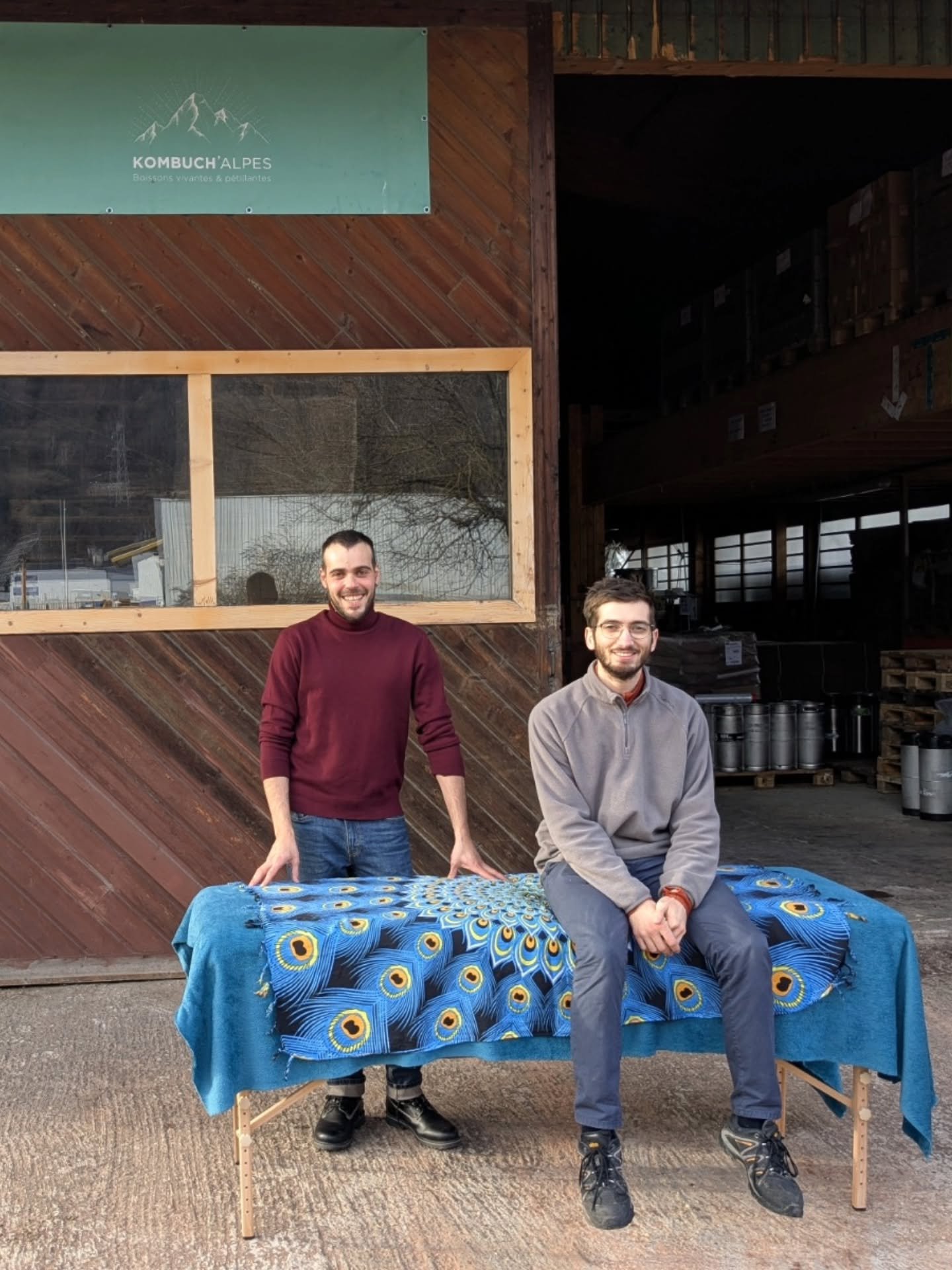 Journ&eacute;e massage pour l'&eacute;quipe Kombuch'Alpes 💆🏻&zwj;♀️

Et oui, aujourd'hui c'&eacute;tait le Blue Monday, soit disant la journ&eacute;e la plus d&eacute;primante de l'ann&eacute;e. On s'est lev&eacute; dans le brouillard, nos bonnes r