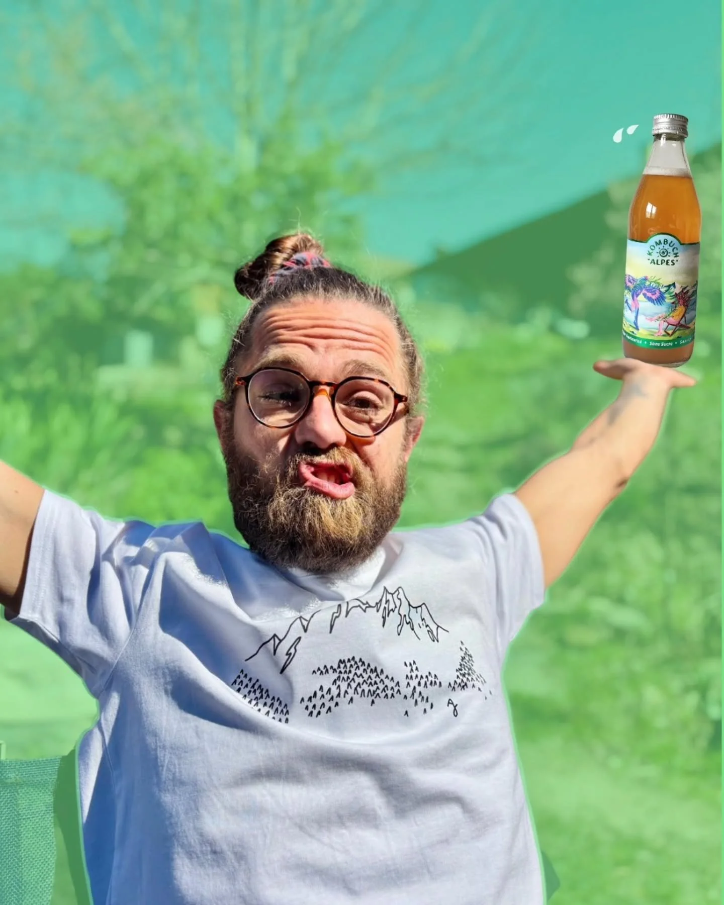 Kevin heureux avec son super kombucha Badiane Romarin 🌿🍾

Sans sucre, non filtr&eacute;, non pasteuris&eacute;, local, bio, que du bon voire du tr&egrave;s tr&egrave;s bon !

Vous l'avez d&eacute;j&agrave; go&ucirc;t&eacute; ?