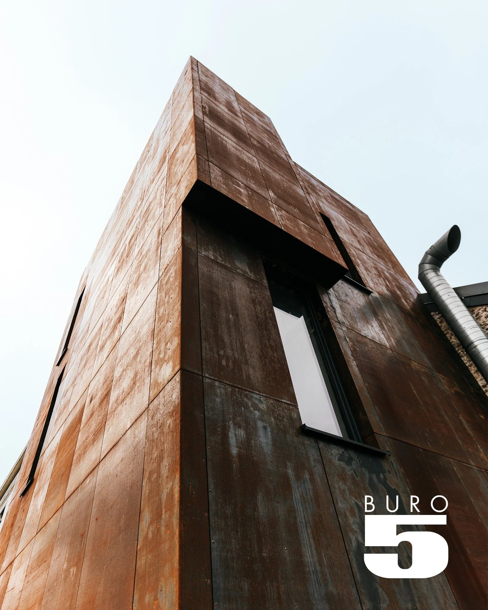 Nouvelle r&eacute;novation termin&eacute;e !

&Agrave; travers cette r&eacute;novation d&rsquo;un centre de psychoth&eacute;rapie institutionnelle, nous avons accompagn&eacute; la cr&eacute;ation de 4 unit&eacute;s de vie fonctionnelles, accessibles 