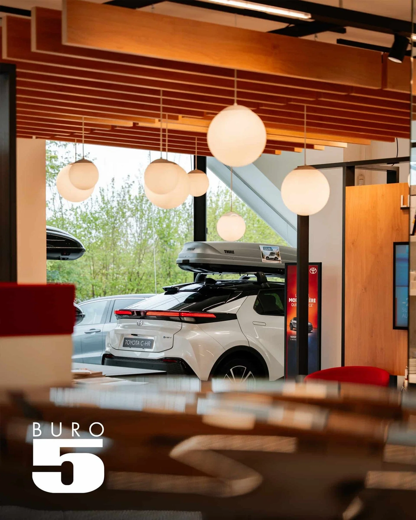 R&eacute;ception r&eacute;alis&eacute;e pour le showroom Toyota.

La r&eacute;ception marque la fin officielle du chantier : c&rsquo;est le moment o&ugrave; l&rsquo;on v&eacute;rifie que tout est conforme, que les finitions sont en place et que le pr