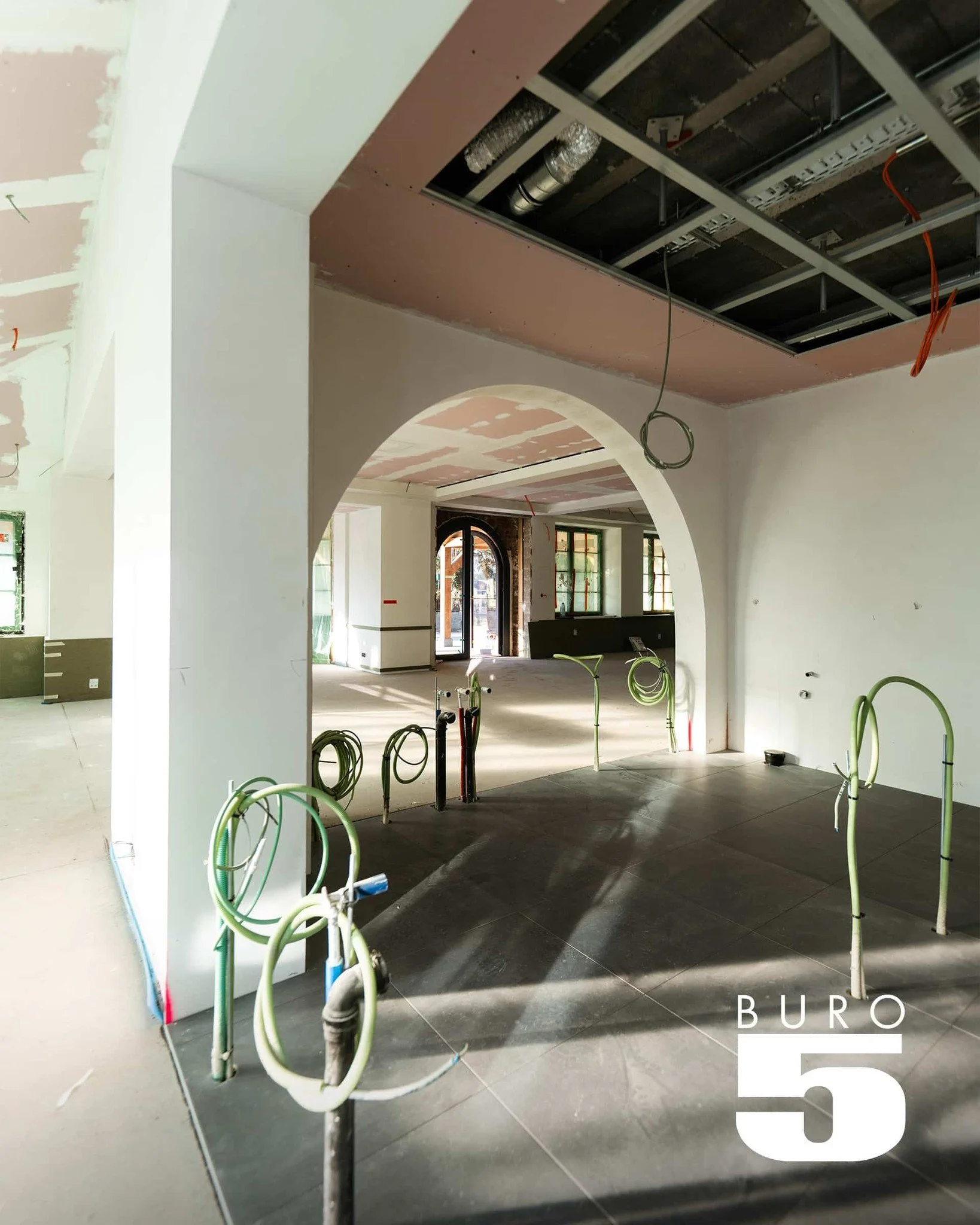 Du nouveau &agrave; la Citadelle de Dinant !

BURO5 travaille actuellement sur un projet de restaurant et d&rsquo;h&ocirc;tel au sein de la Citadelle.

Le chantier est en cours et le projet prend progressivement forme. L&rsquo;occasion pour notre &ea