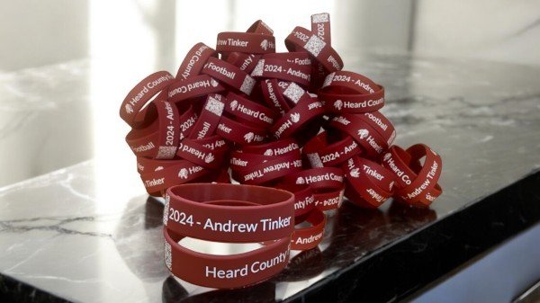 Wristband+50+photo+1+final-Photoroom.jpg