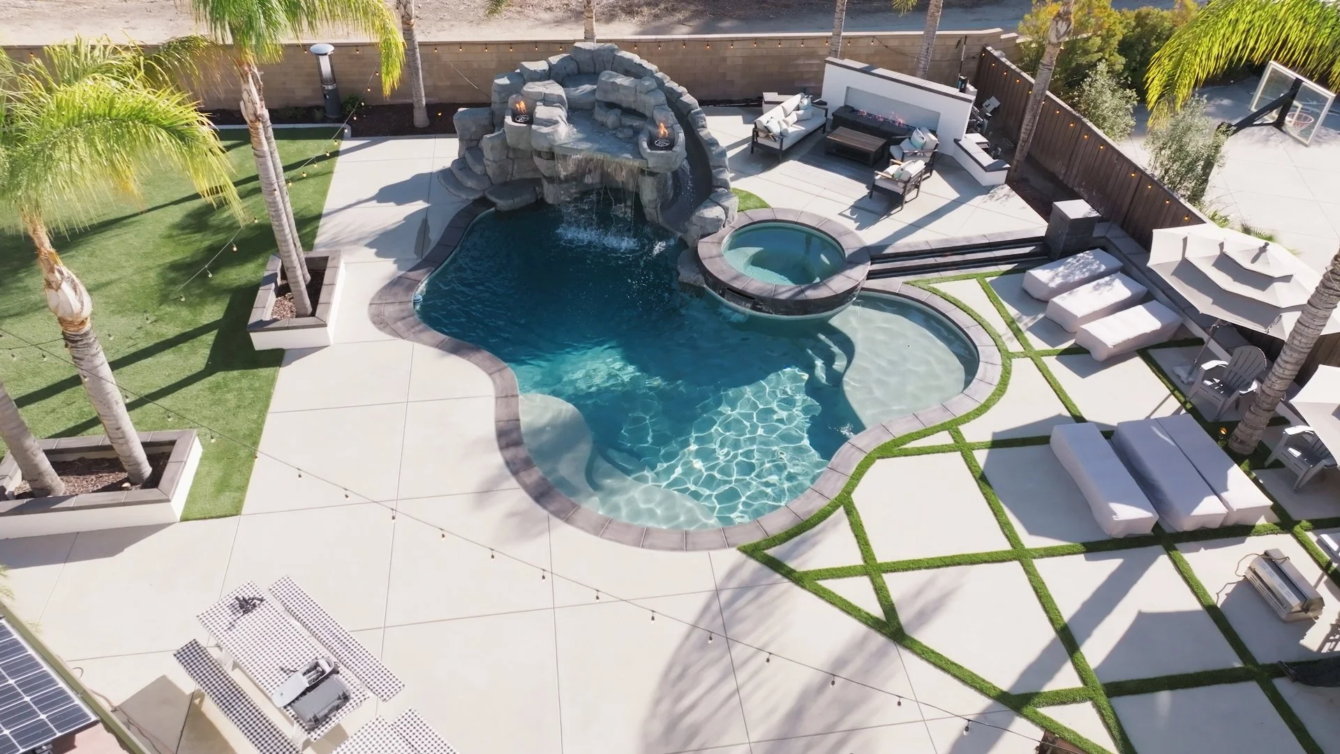 Custom Pool Designs: Must-Have Features & Top Trends — Element Pools ...