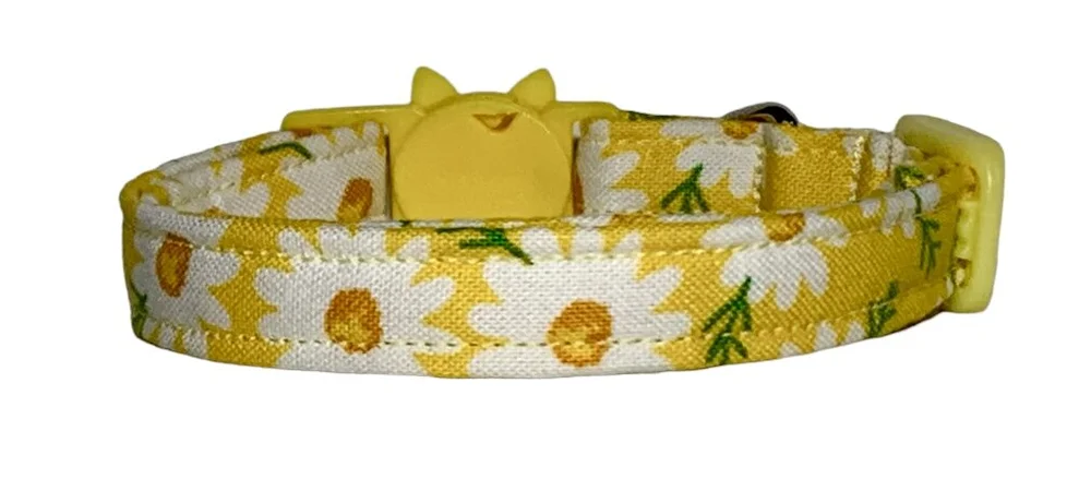 Daisy cat best sale collar