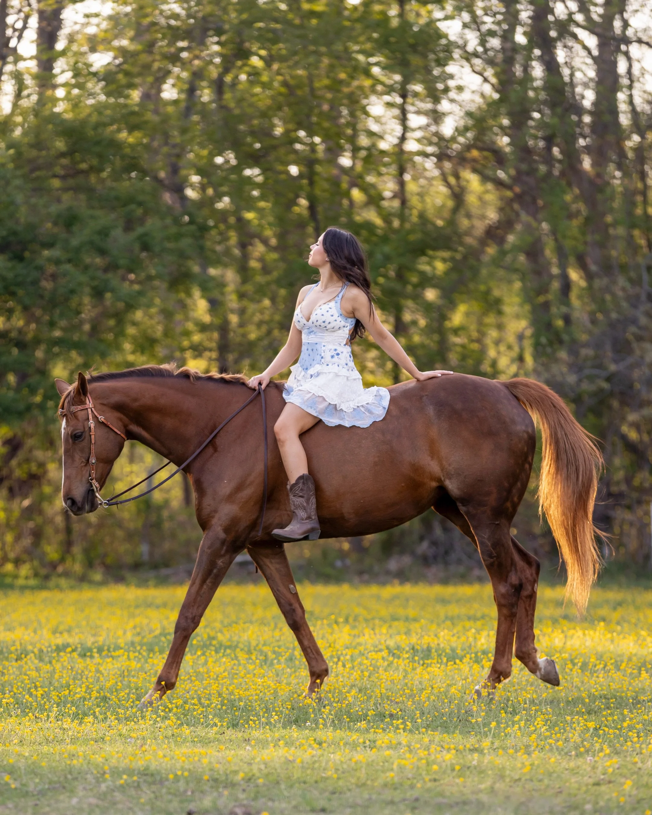 She&rsquo;ll make new friends.

Learn new things.

Build a new life.

But part of her heart will always stay in the barn. ❤️🐴

Big Congrats to @mia.donnatin . Good luck on this next chapter in life! 

Horse girls who went away to college, what was t