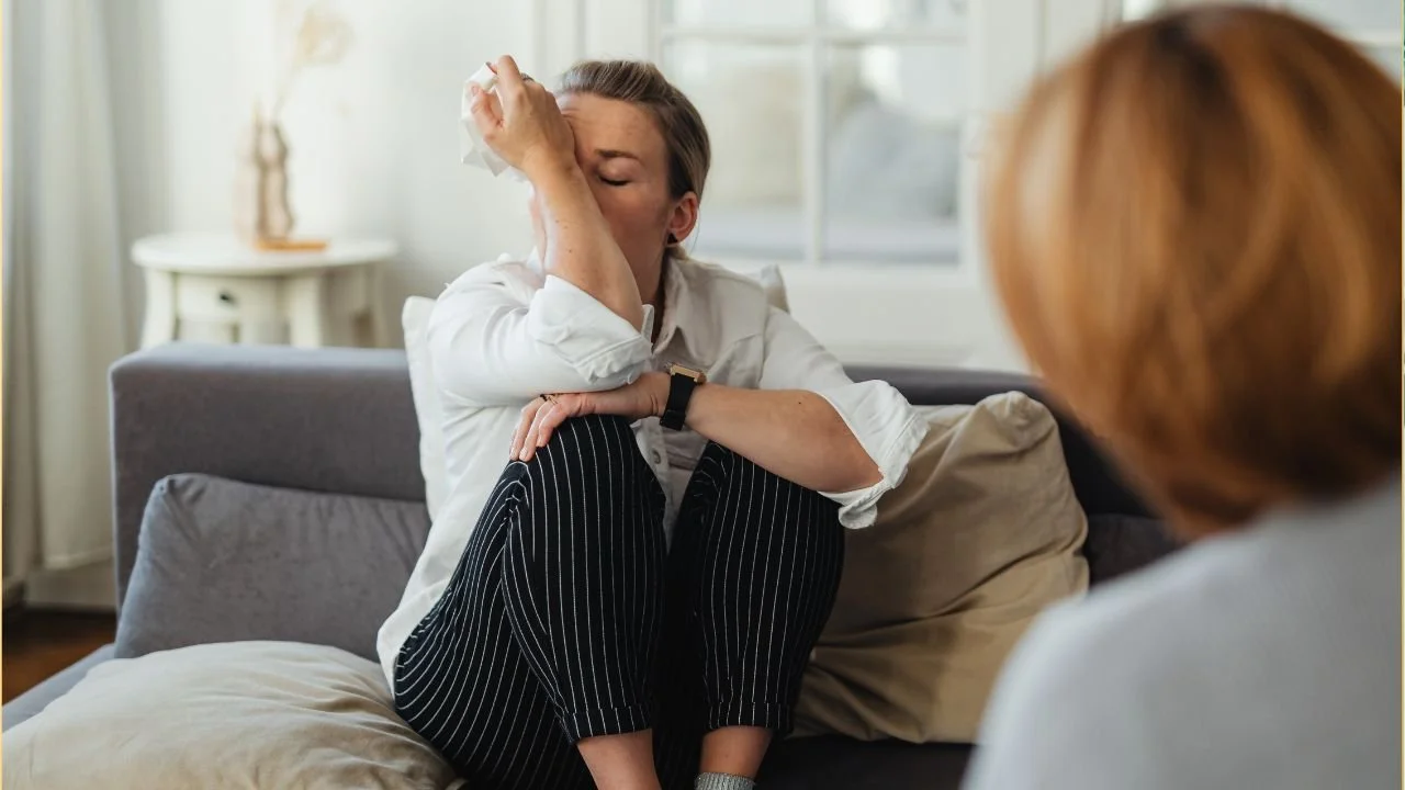 What Is Your Therapist Actually Thinking During Your Session