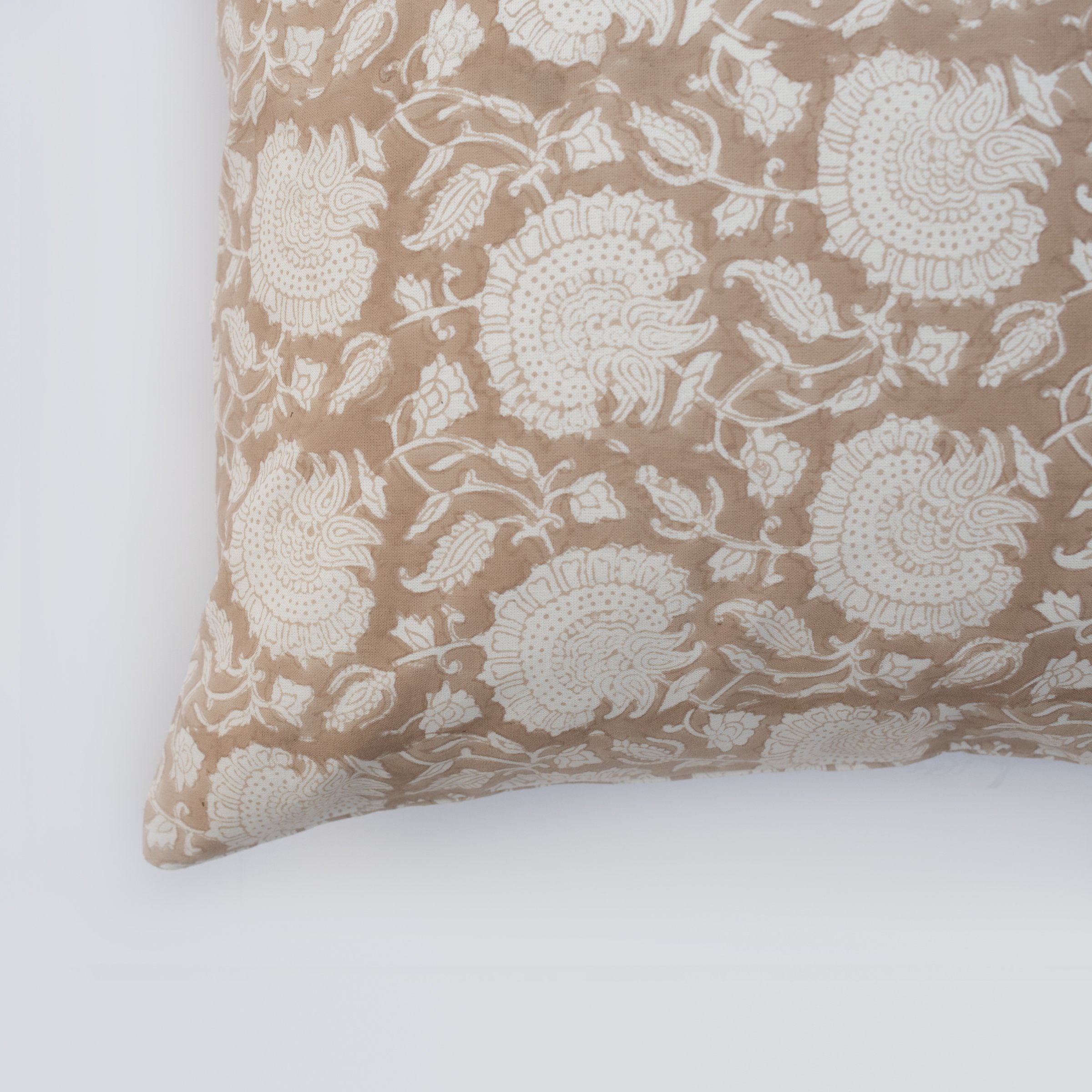 House of Kaarigari | SAMIRA SAND CUSHION COVER