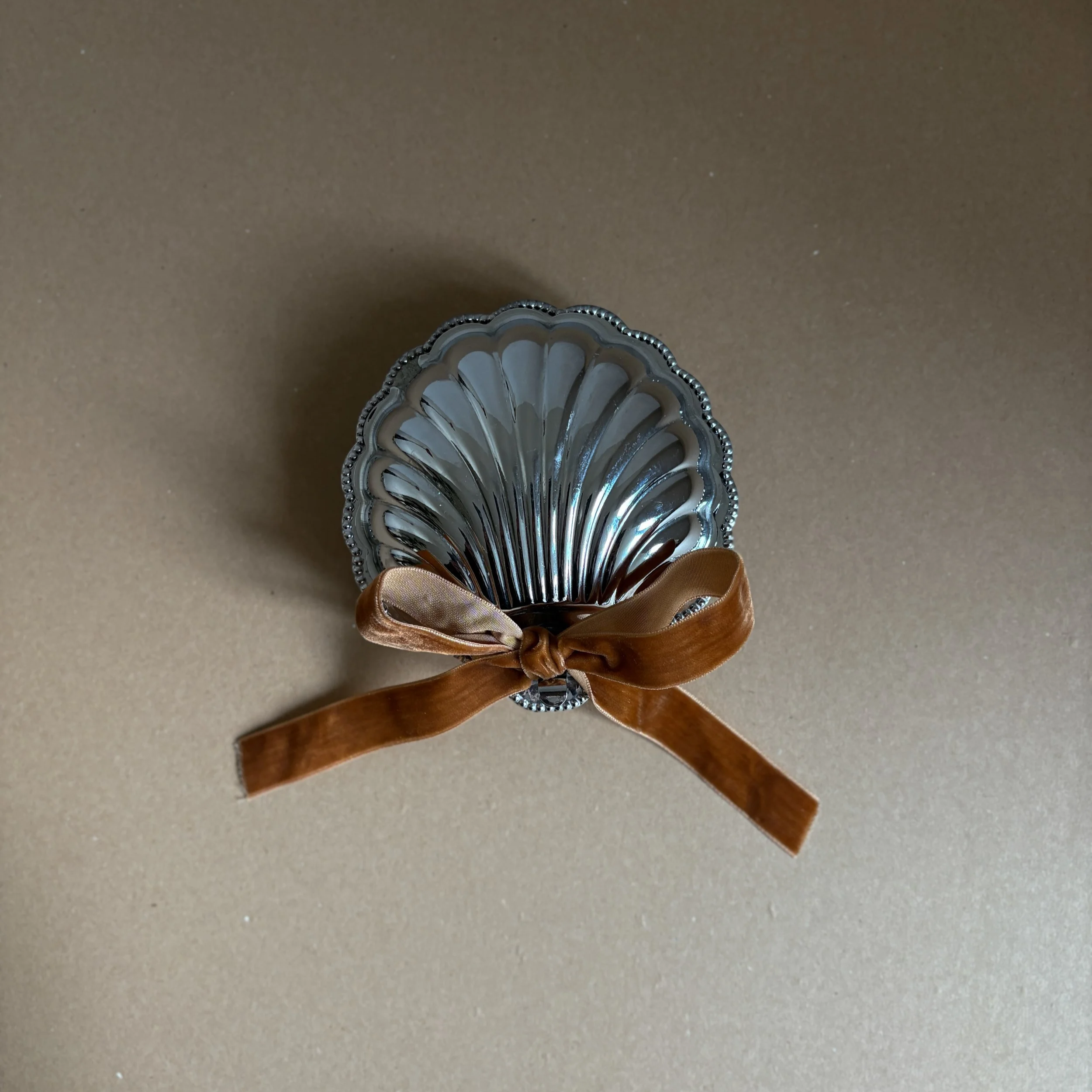 House of Kaarigari  |  SILVER CLAM SHELL DISH