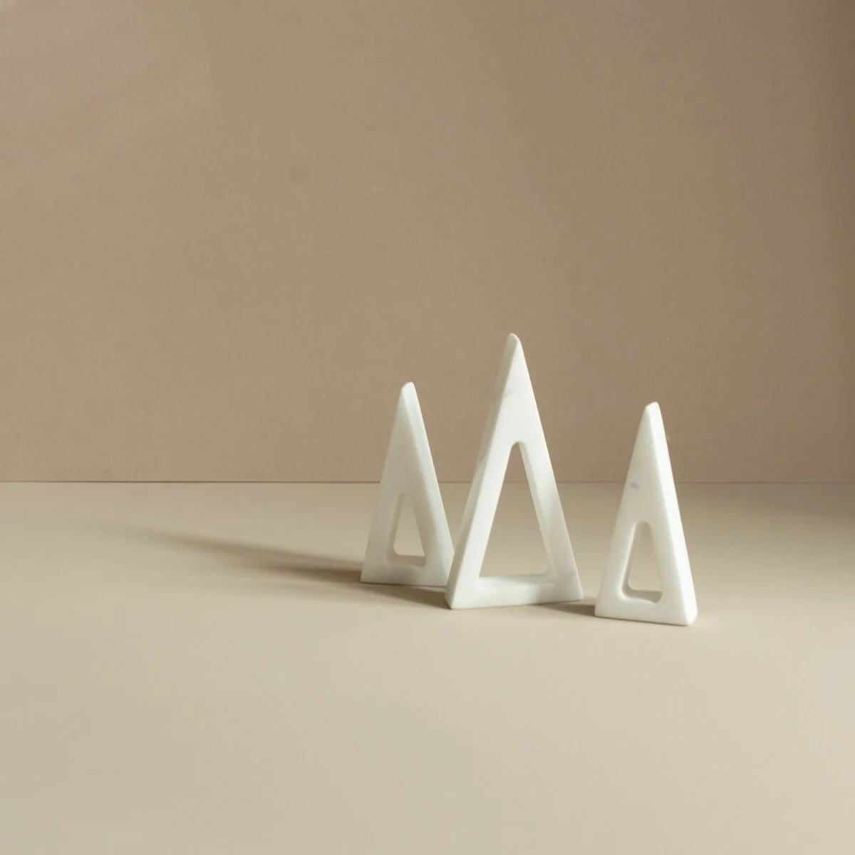 The Marble Tree Objects is a beautiful addition to holiday decor. | House of Kaarigari