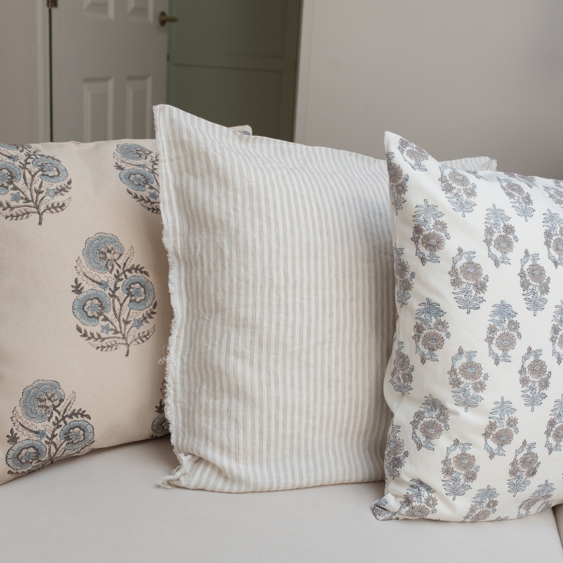 House of Kaarigari | SANDSTONE STRIPE CUSHION COVER
