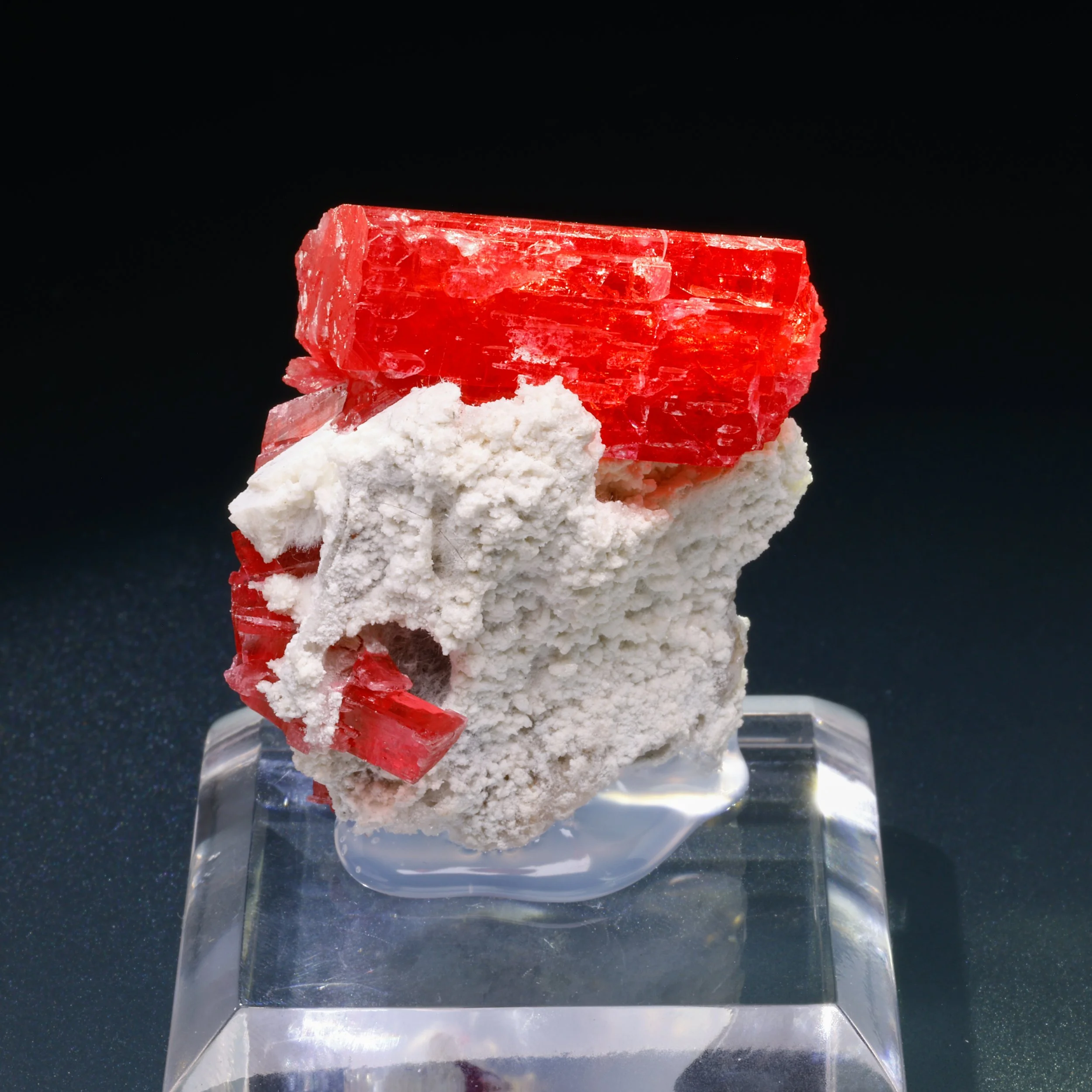 Rhodonite, Morro da Mina mine, Conselheiro Lafaiete, Minas Gerais, Brazil