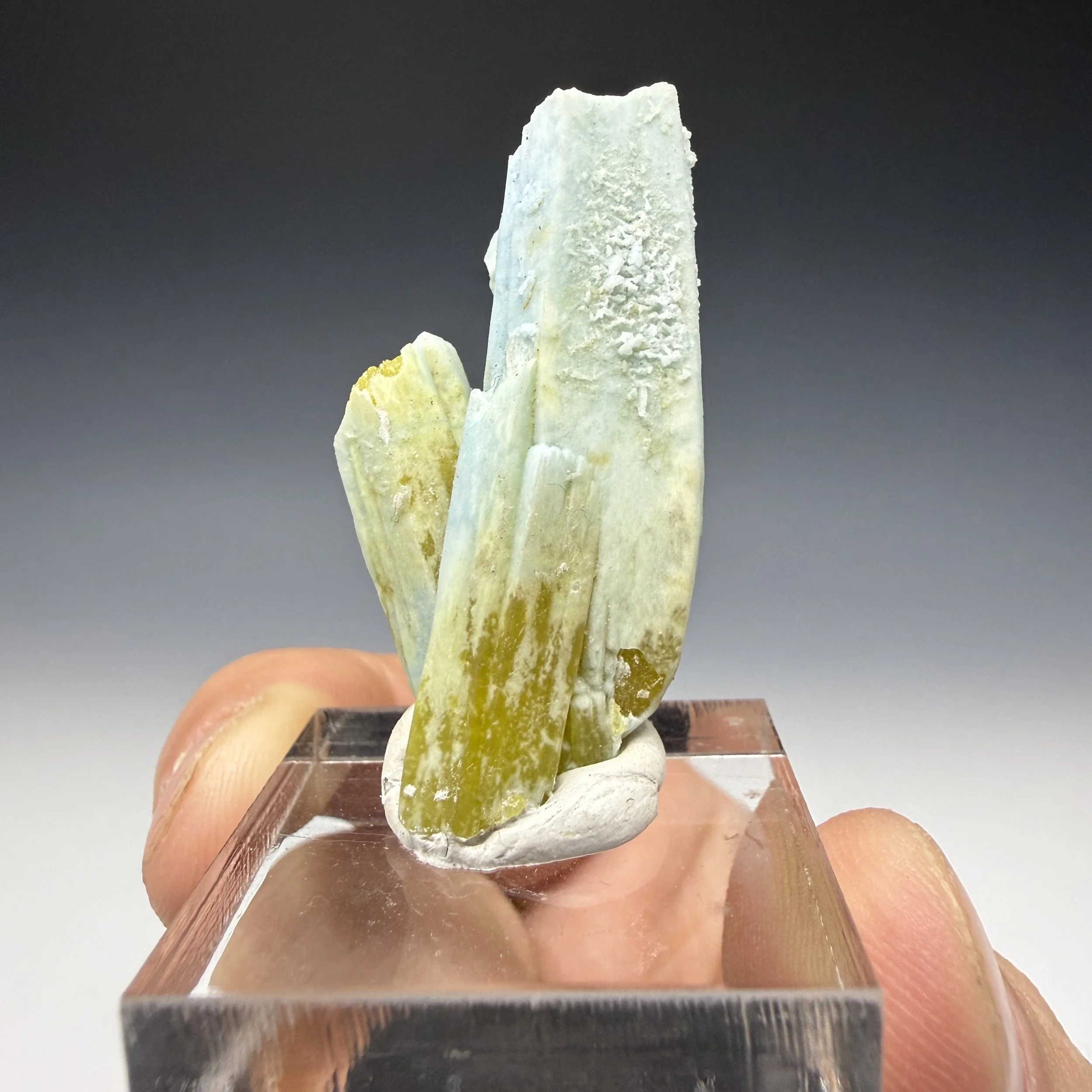Plumbogummite, Pseudomorph Pyromorphite, Yangshuo Mine, Yangshuo Co., Guilin, Guangxi, China