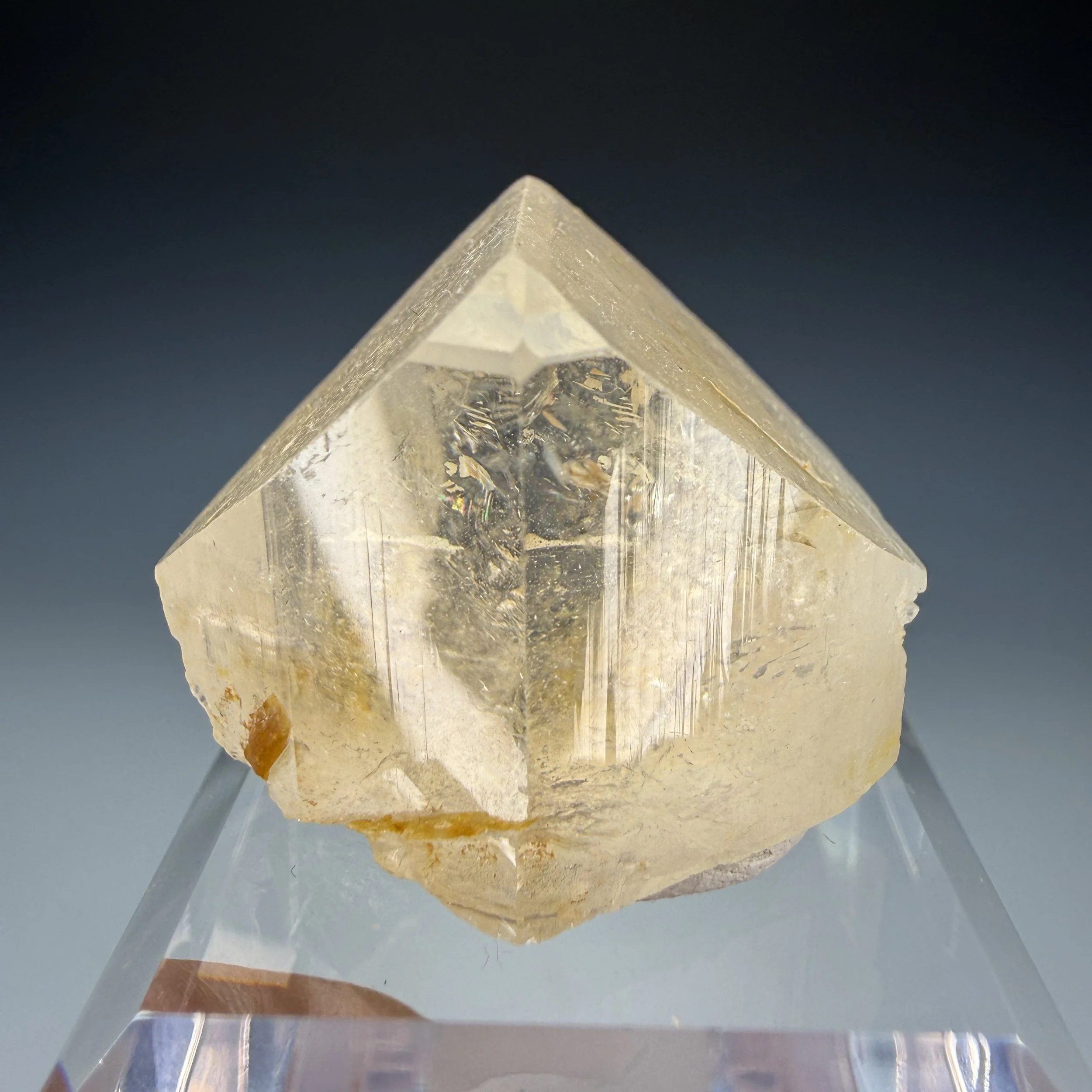 Topaz, Pan-Taw, Kyatpyin North, Mogok Twp., Mandalay, Myanmar