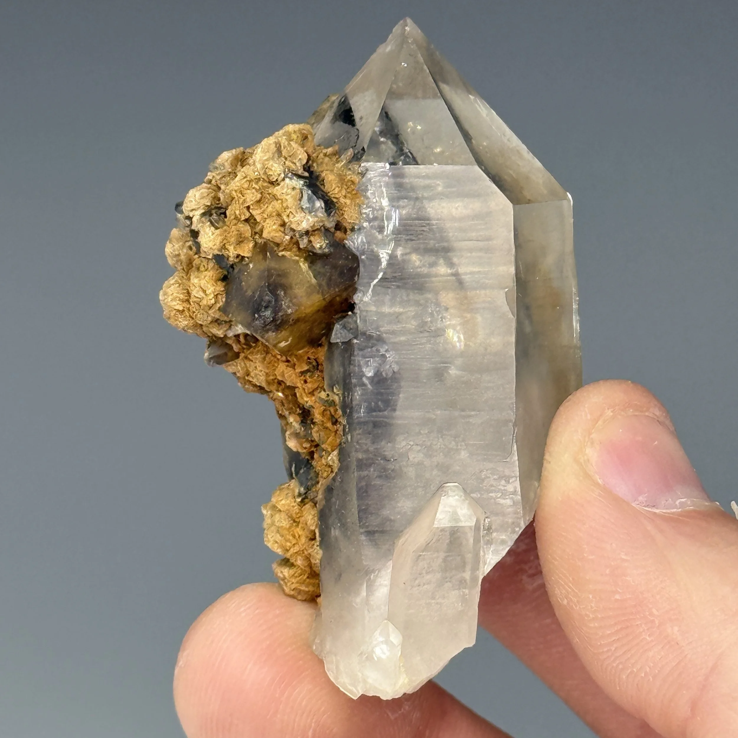 Scheelite, On Quartz, Tae Hwa Mine, Angseong-myeon, Chungju City, North Chungcheong, South Korea