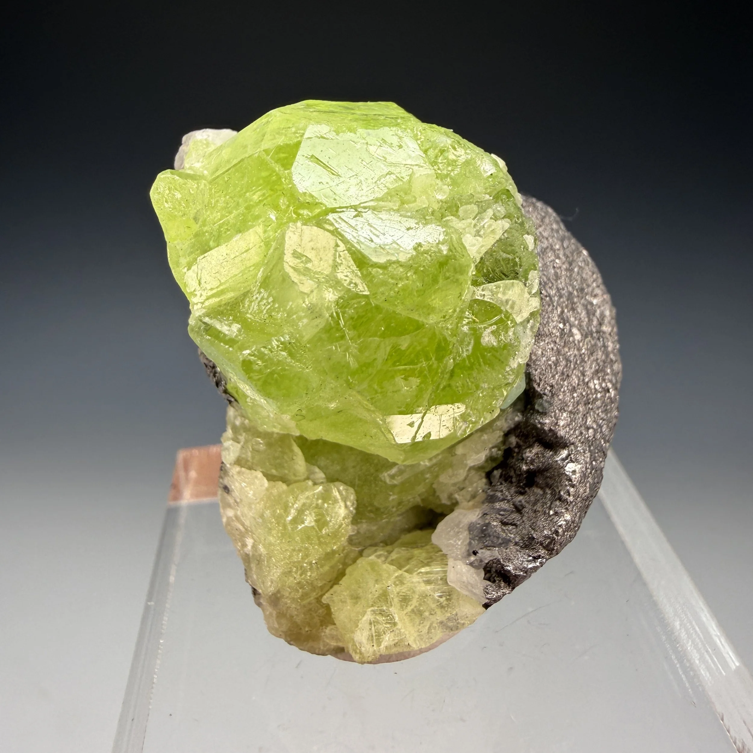 Tsavorite, Merelani Hills, Lelatema Mtns., Simanjiro Dist., Manyara Region, Tanzania