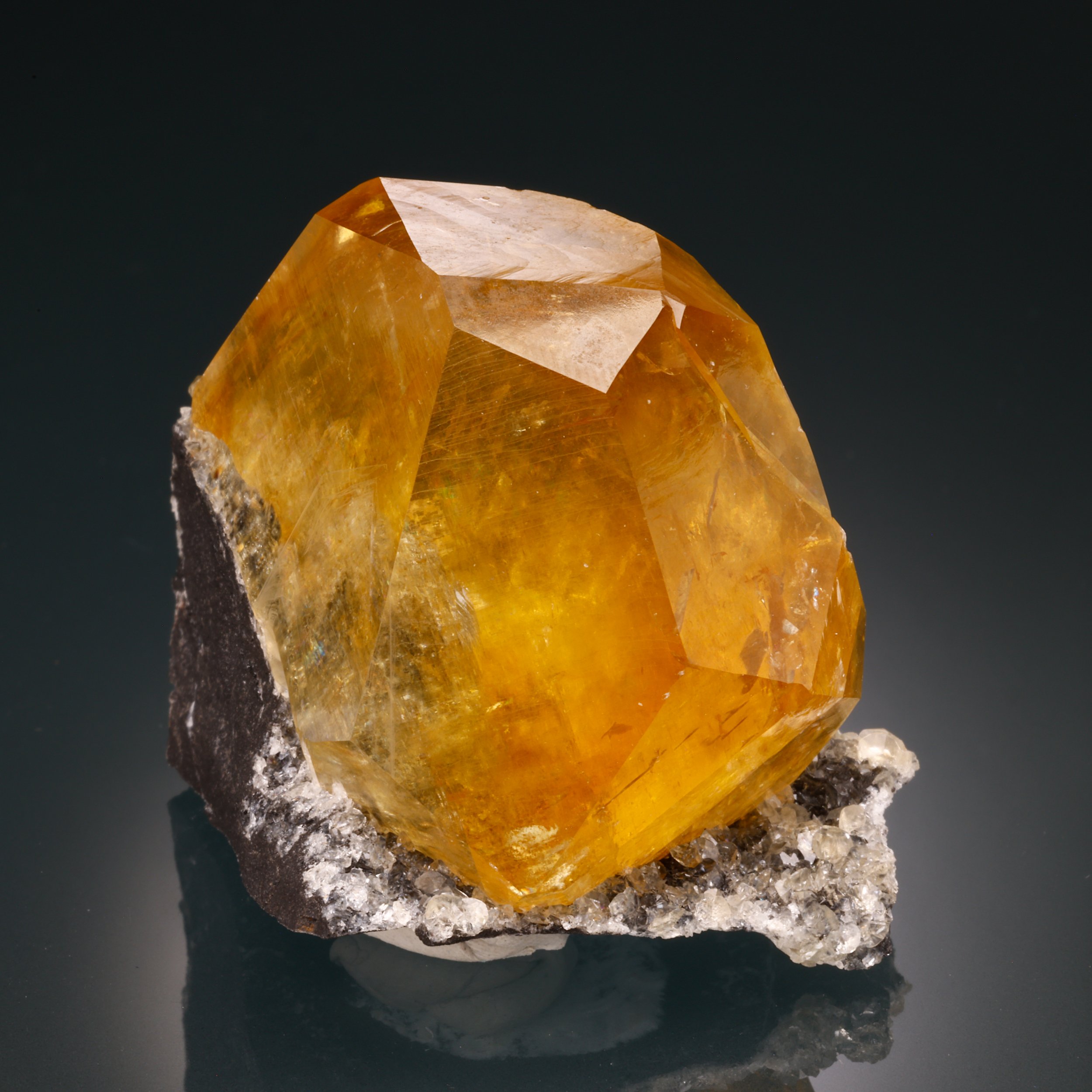 DanZellnerMineralPhotos4.26-3677.jpg