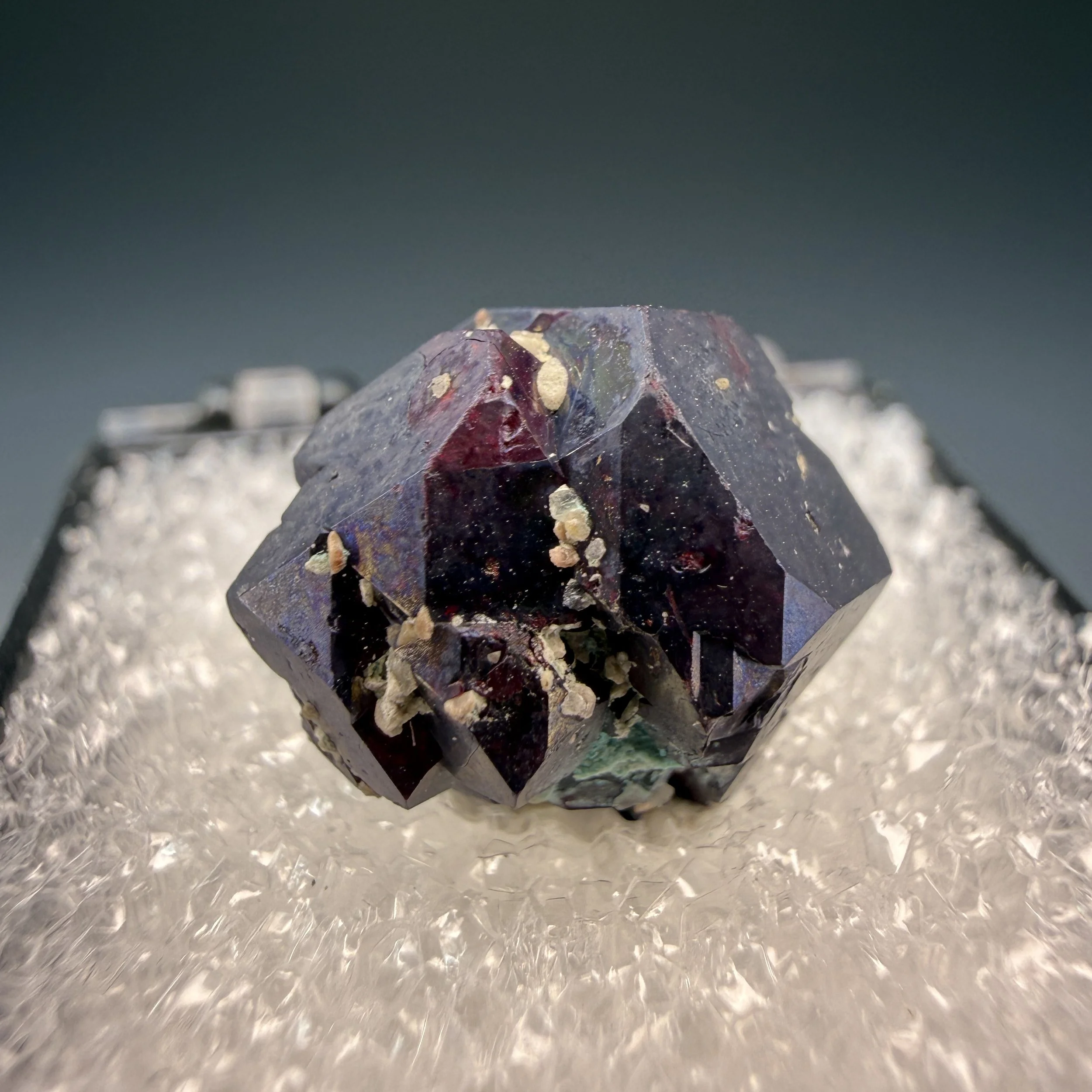 Cuprite, Dzhezkazgan Dist., Karaganda Region, Kazakhstan