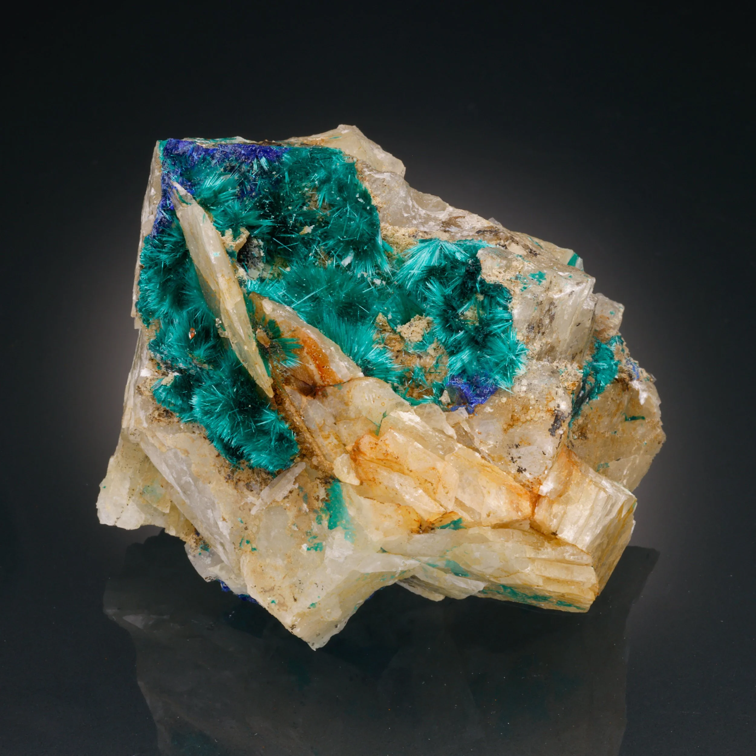 Brochantite, Baryte, Blanchard Mine, Bingham, Socorro County, New Mexico, USA