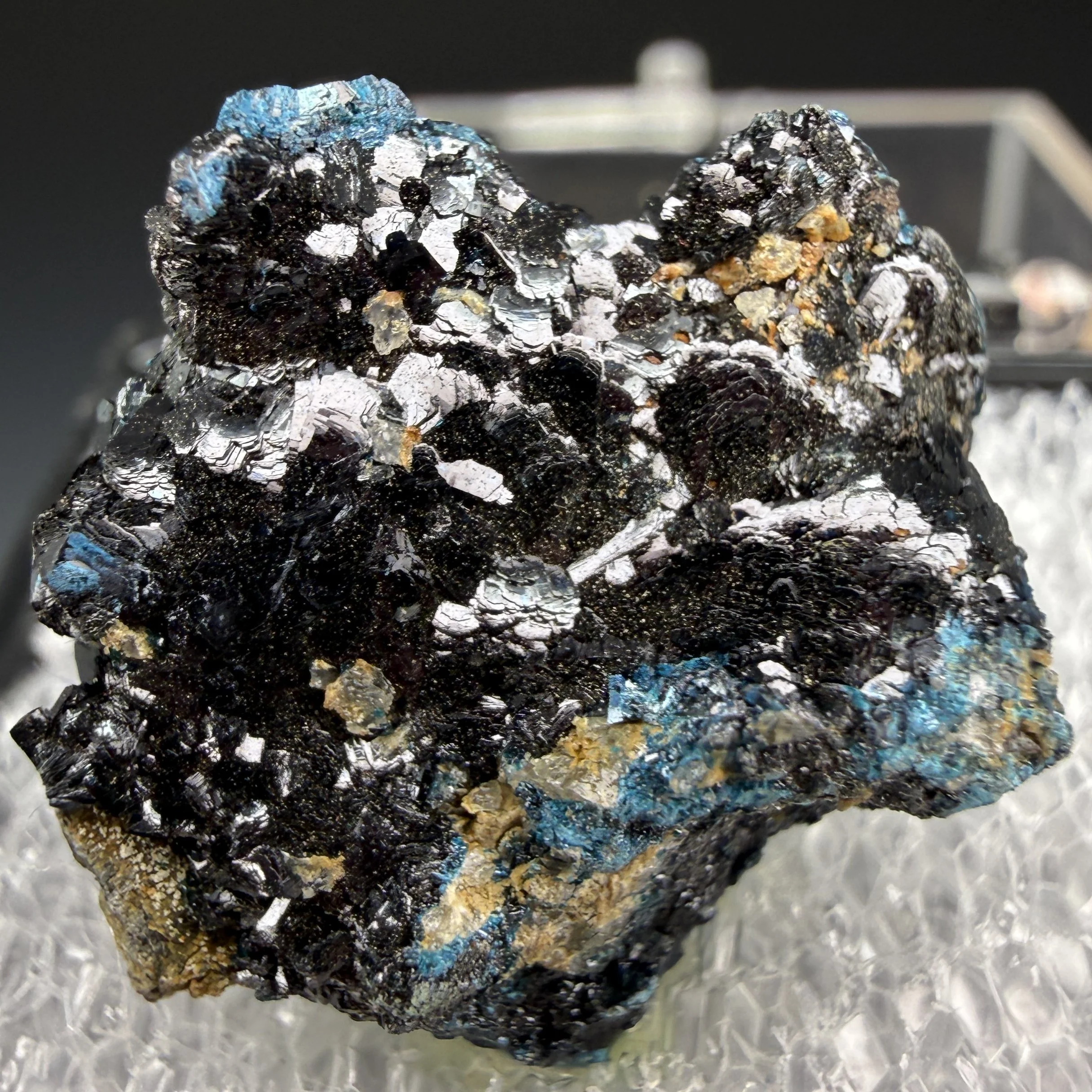 Clinoclase, Majuba Hill, Pershing County, Nevada, USA