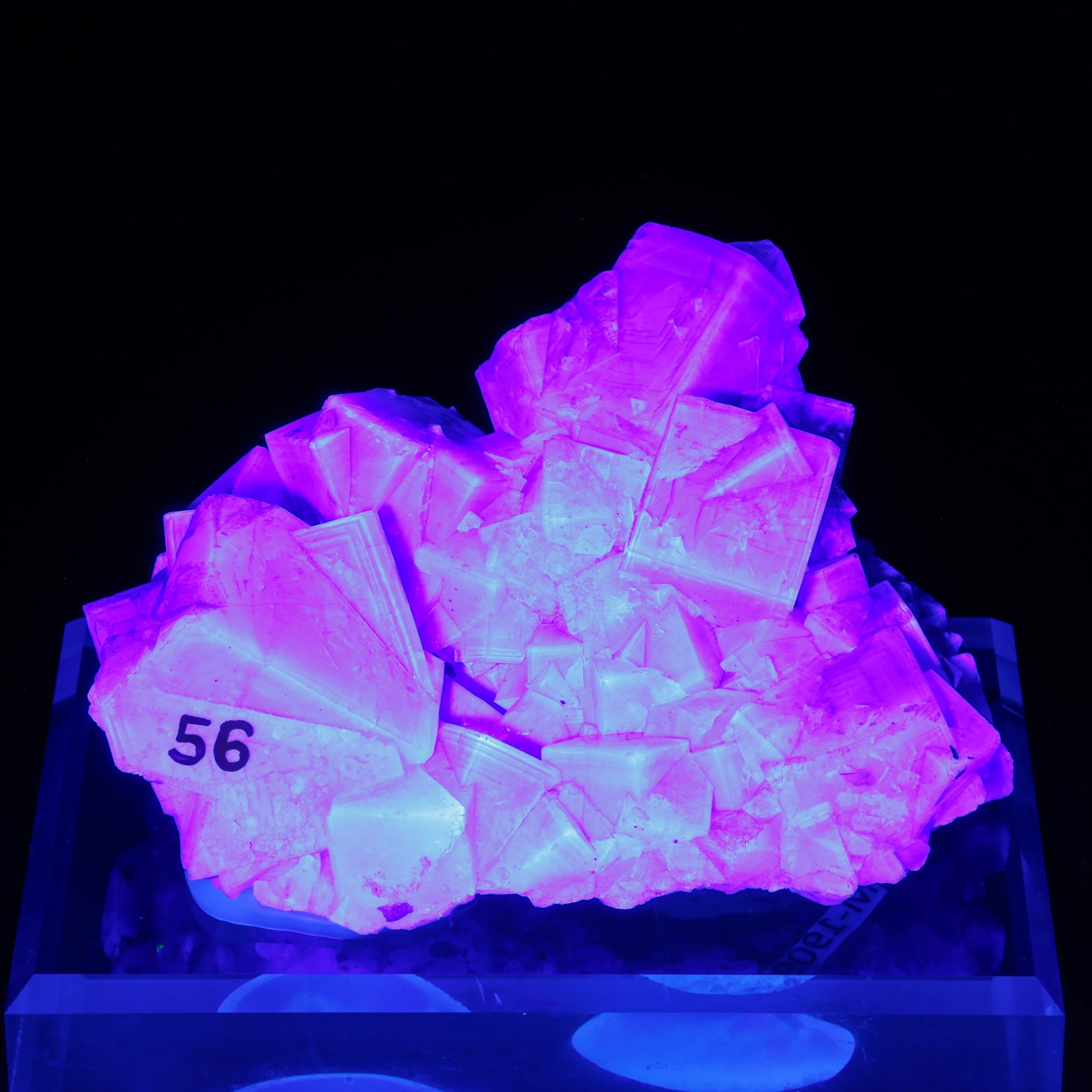 DanZellnerMineralPhotos6.18-4130.jpg