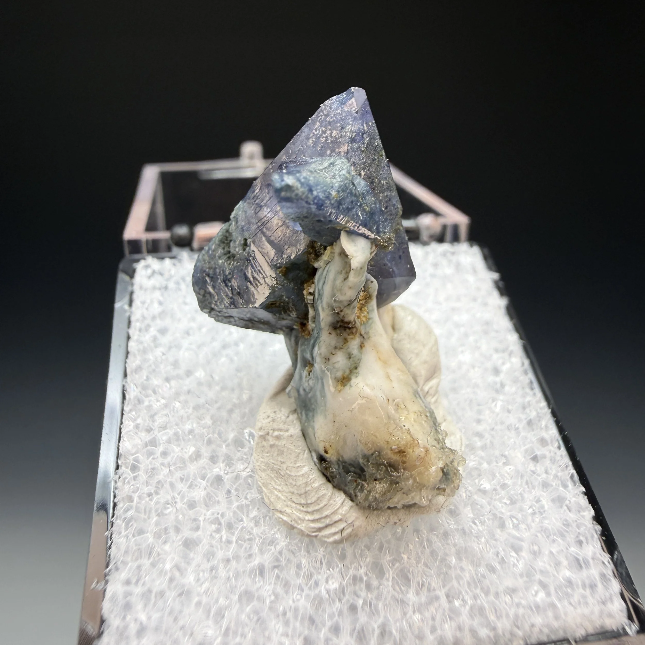 Benitoite, Natrolite, California Gem Mine, San Benito County, California, USA