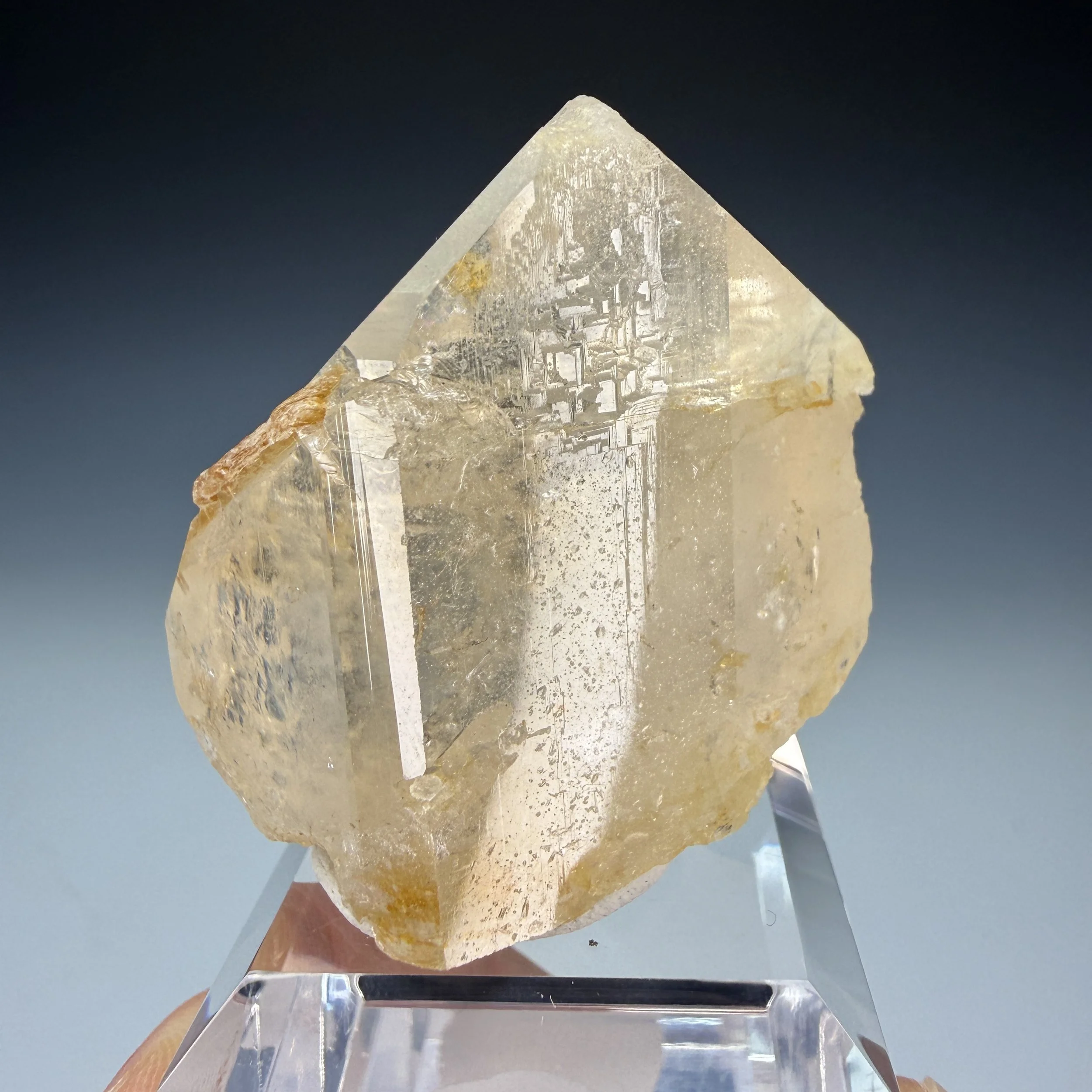 Topaz, Pan-Taw, Kyatpyin North, Mogok Twp., Mandalay, Myanmar