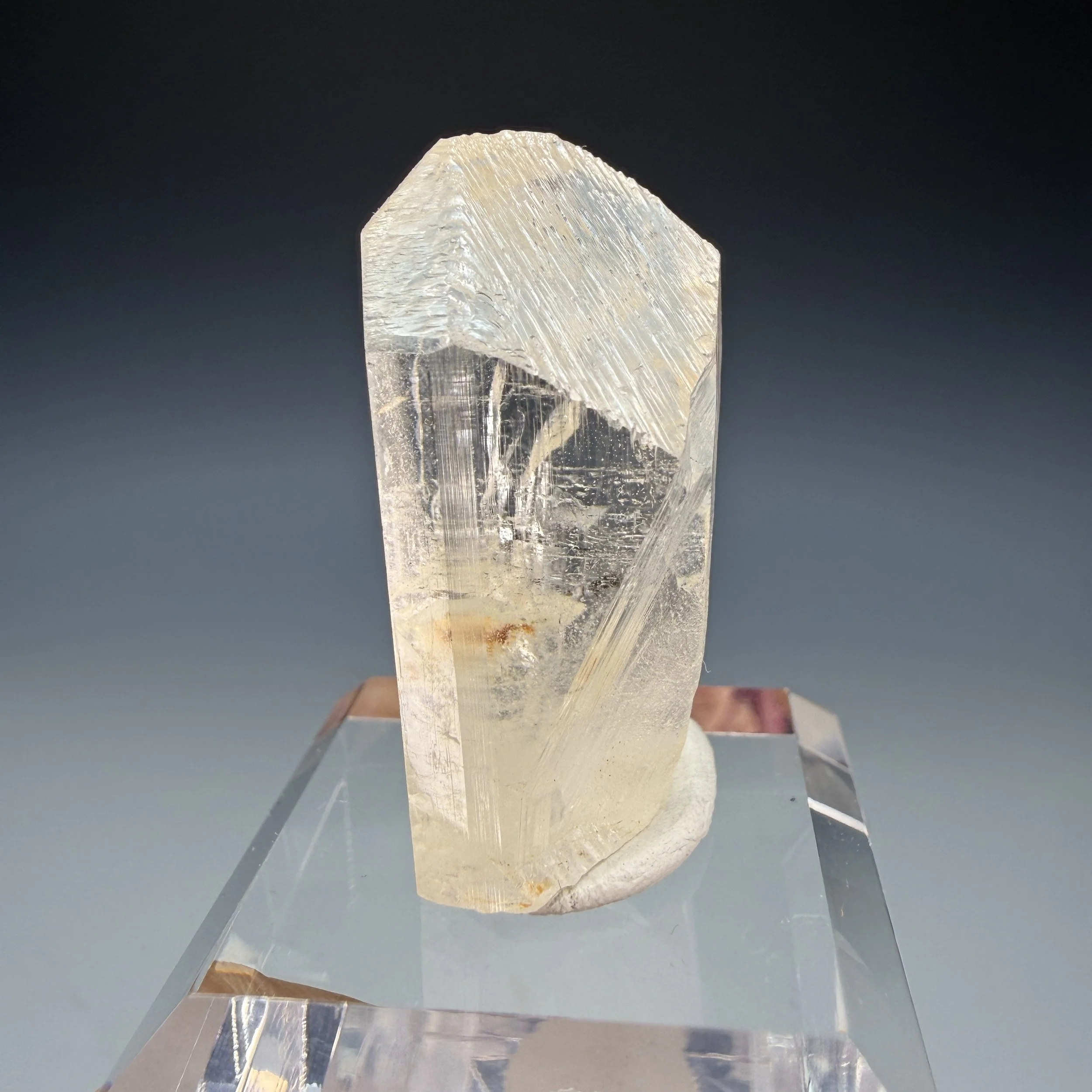 Topaz, Pan-Taw, Kyatpyin North, Mogok Twp., Mandalay, Myanmar
