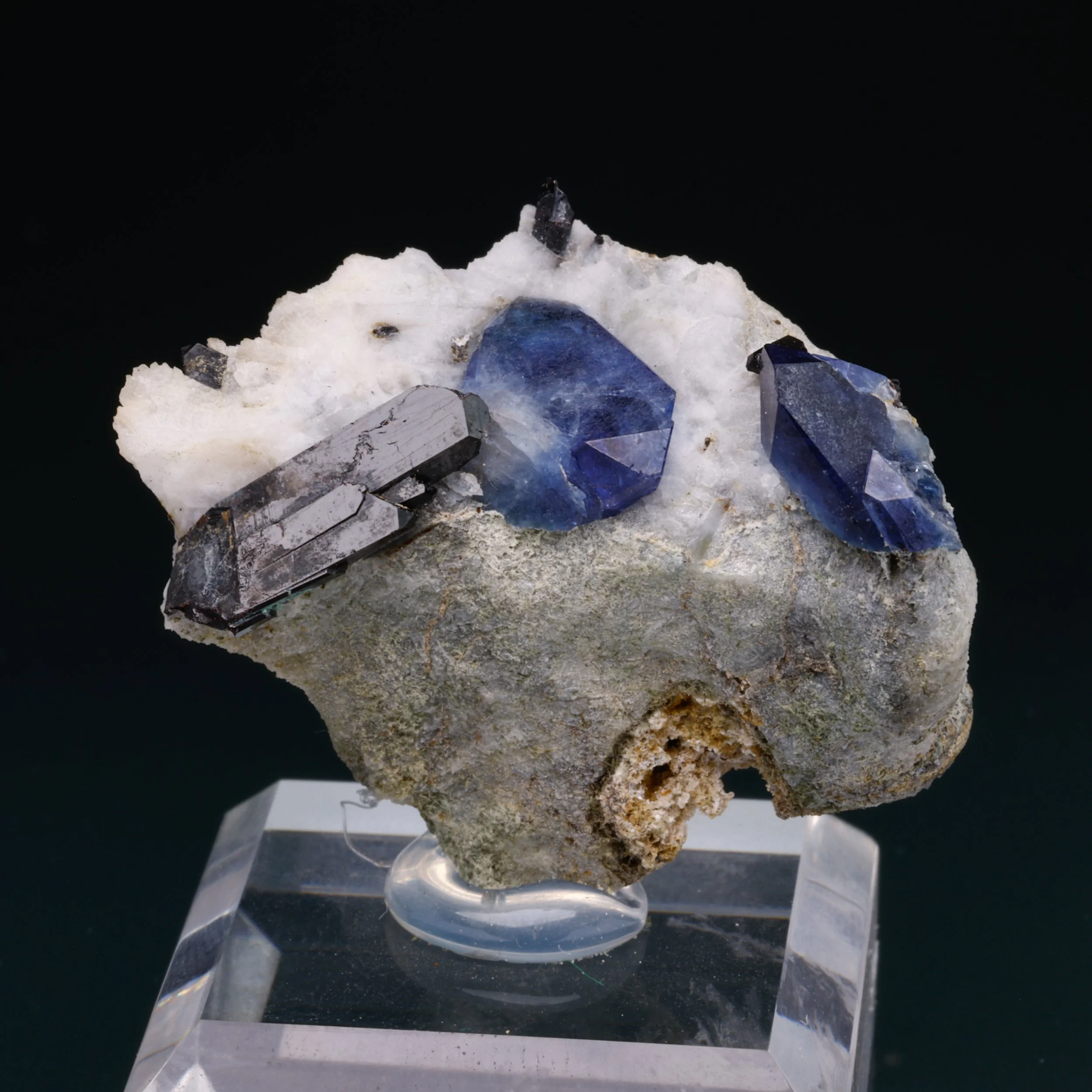 Benitoite, Neptunite, California State Gem Mine, Santa Rita Peak, San Benito Co., California, USA