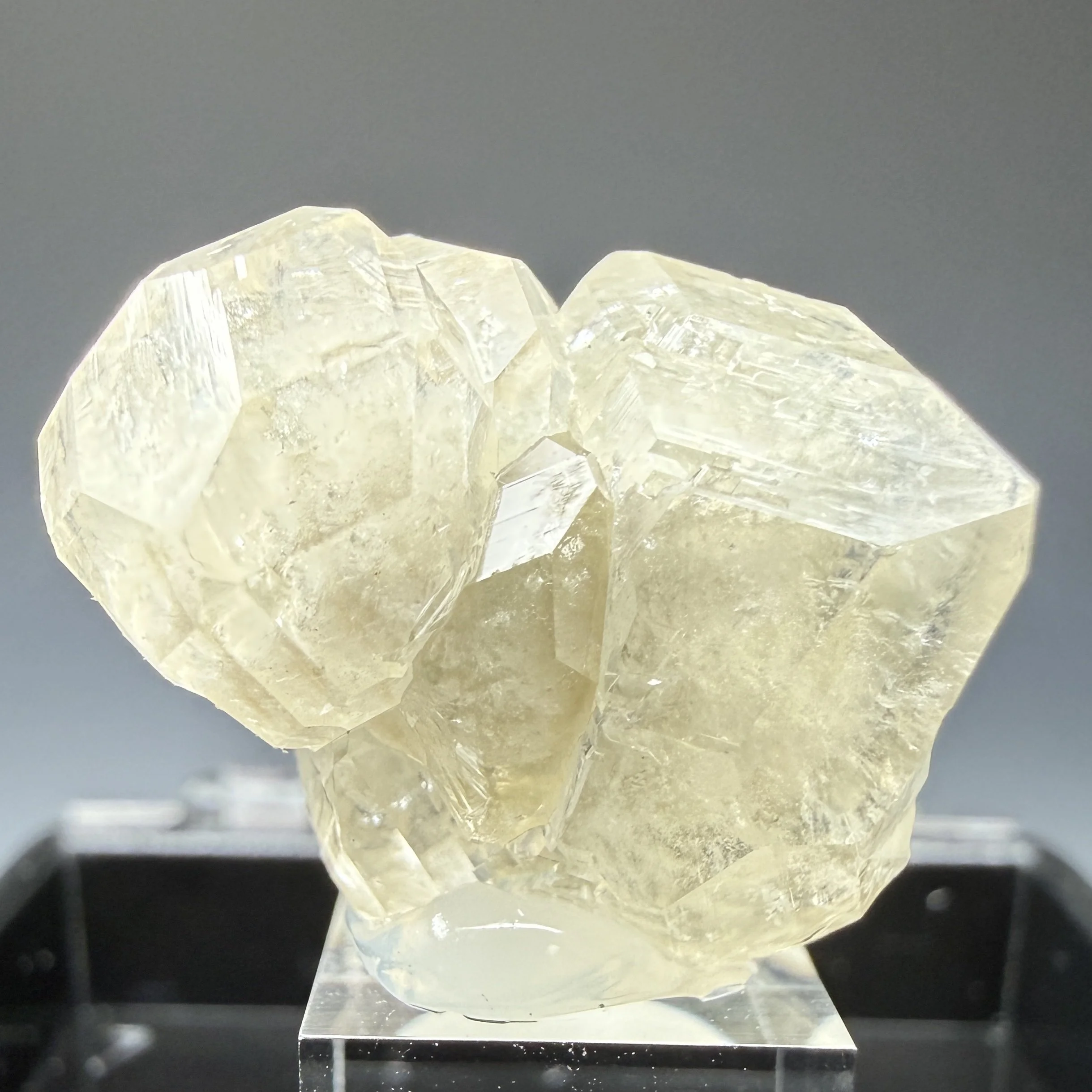 REDO PHOTO Garnet, Jeffrey Mine, Estrie, Quebec, Canada