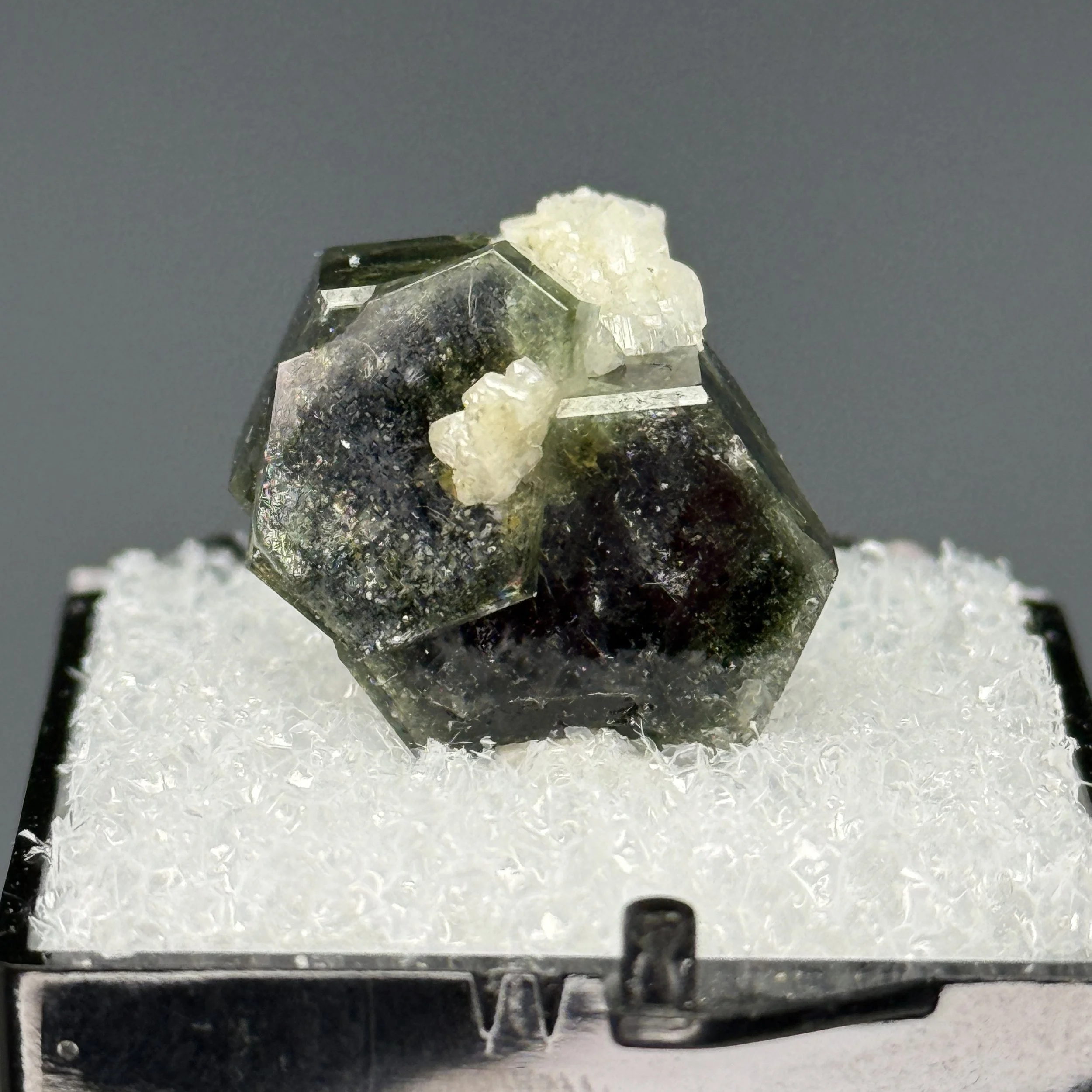 Apatite, Sapo Mine, Ferruginha, Conselheiro Pena, Minas Gerais, Brazil