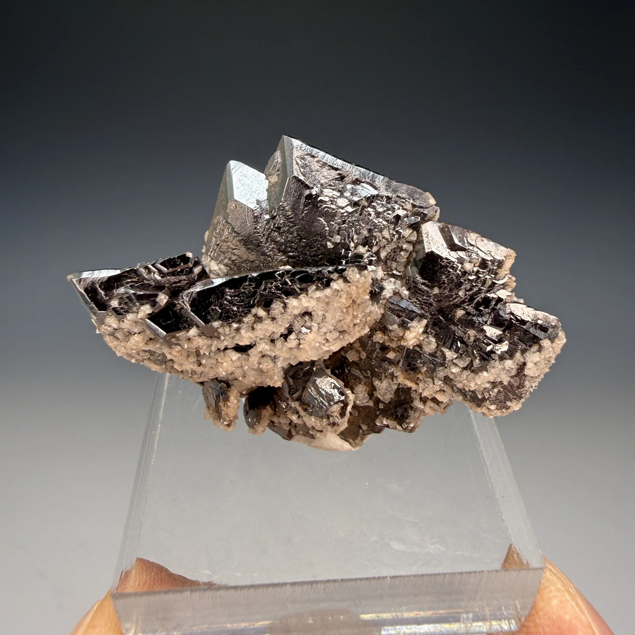 Descloizite, Dolomite, Berg Aukas Mine, Grootfontein, Otjozondjupa, Namibia