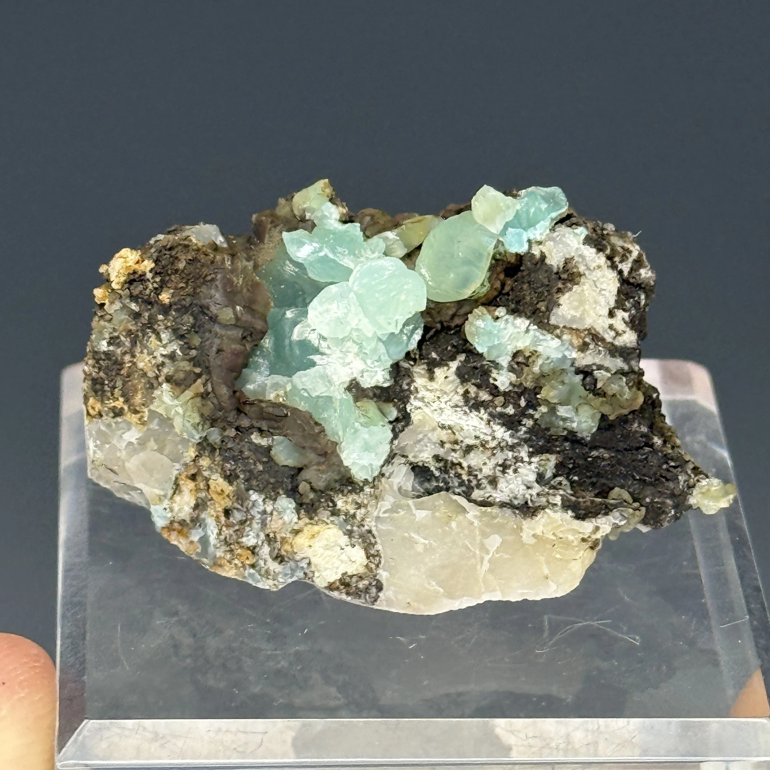 Smithsonite, Kelly Mine, Magdalena, Socorro County, New Mexico, USA
