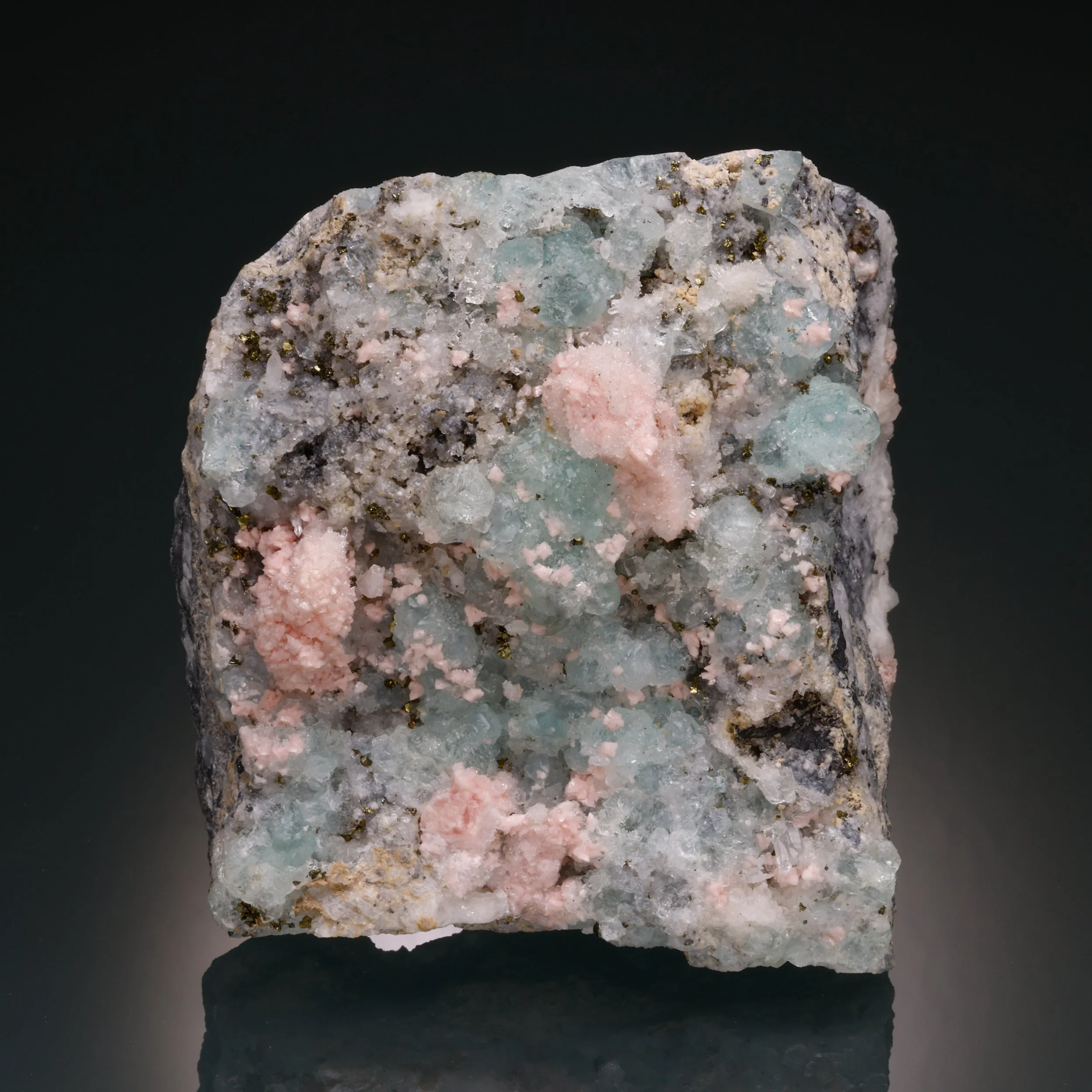 Rhodochrosite, Fluorite, Quartz, Sunnyside Mine group, Eureka Dist., San Juan Co., Colorado, USA