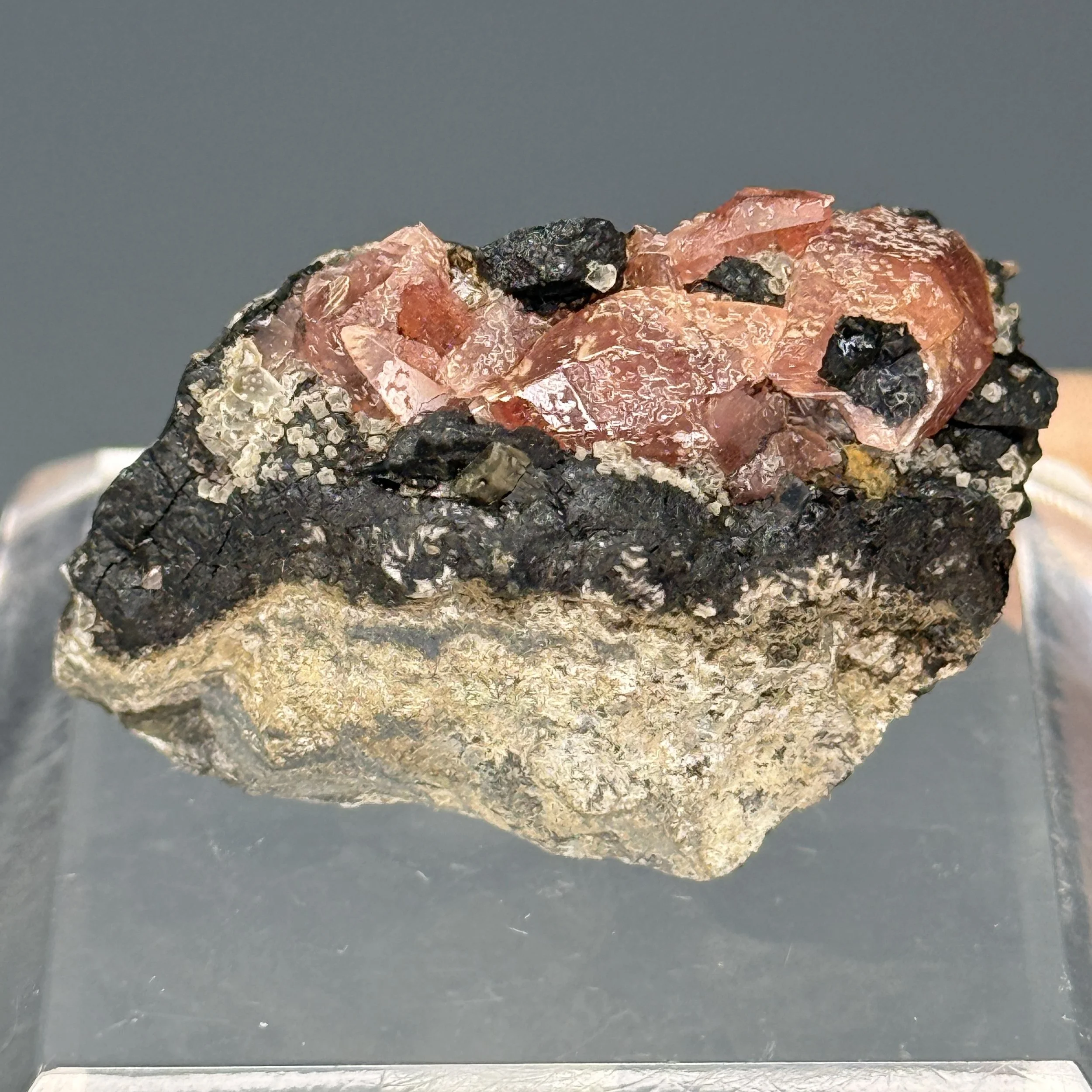 Rhodochrosite, Fluorite, Uchucchacua Mine, Oyon District, Oyon Province, Lima, Peru